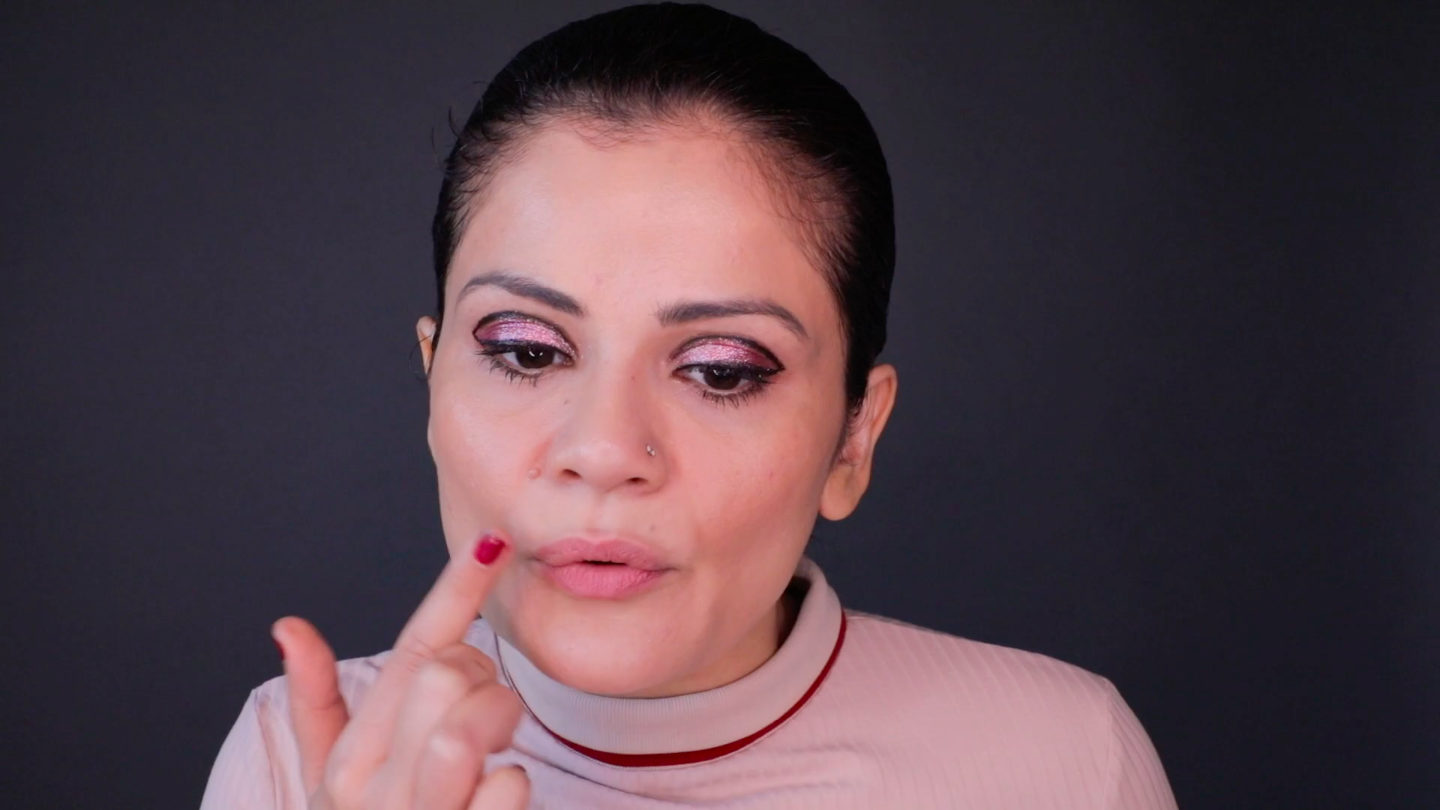 Retro Glitter Eye Makeup 