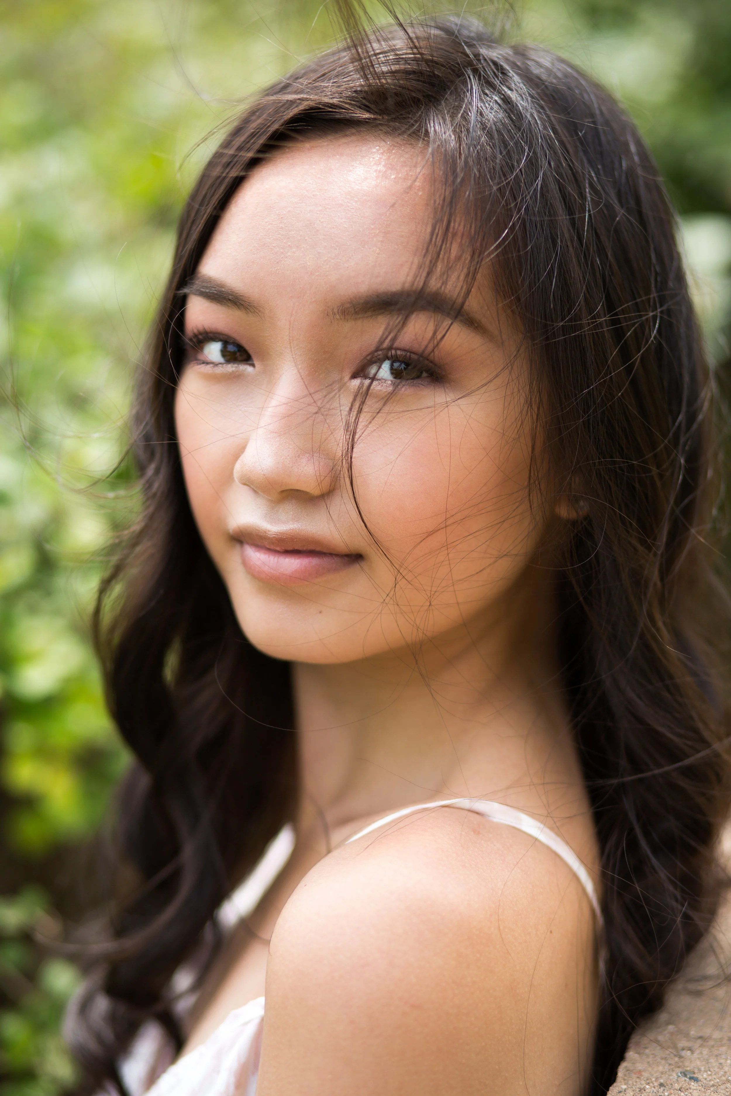 Model: Kaozong Thao Photographer: Katherina Vang 