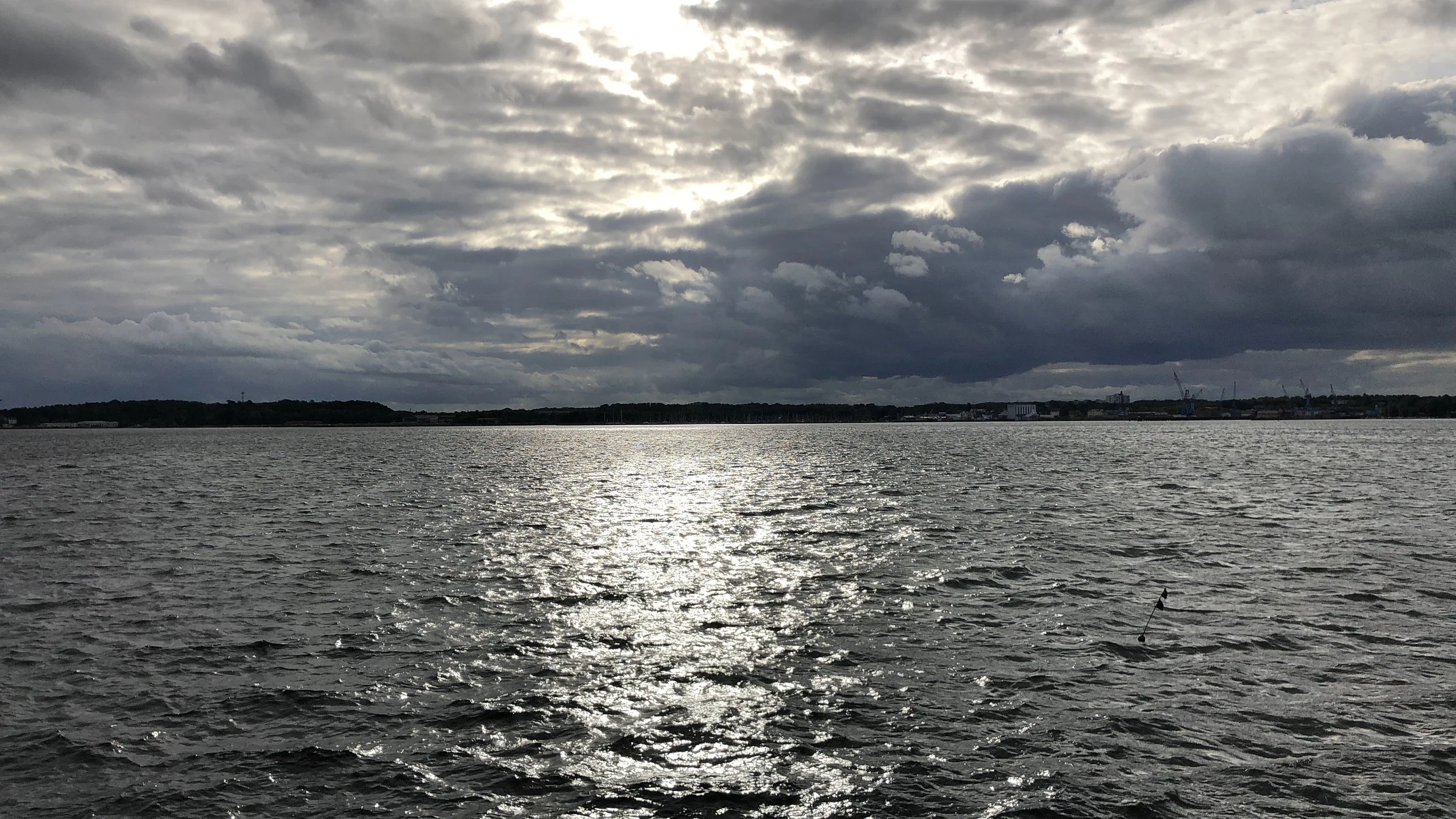 Blick auf das Westufer der Kieler Förde 