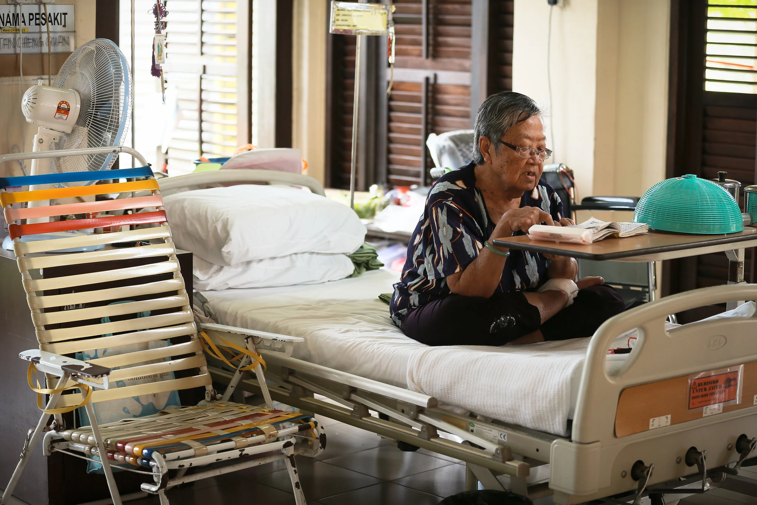 Tan would recite prayers to have peace of mind. (photo by Mango Loke)