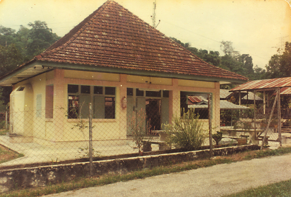  A mosque at the East Section. (photo by Dr Lim Yong Long)