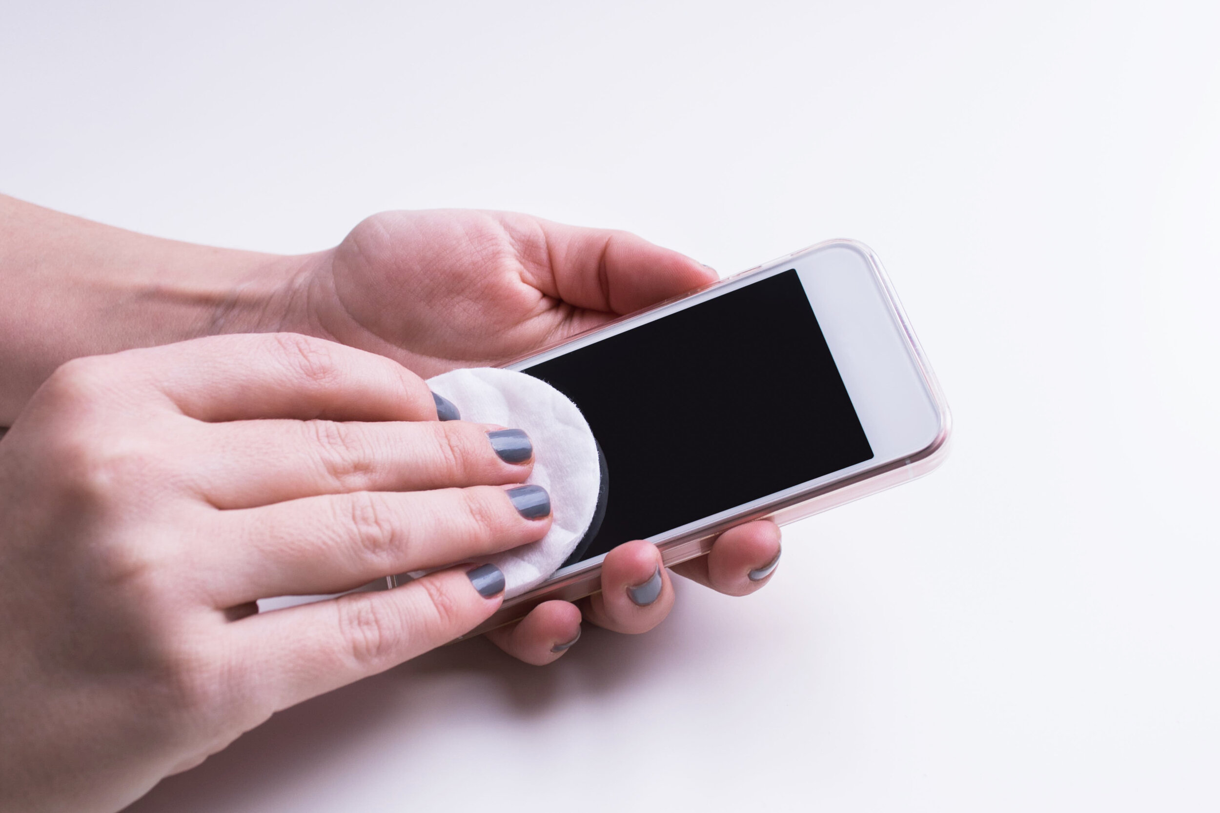Doğru Telefon Temizliği Nasıl Yapılır? — Dekorasyon Önerileri