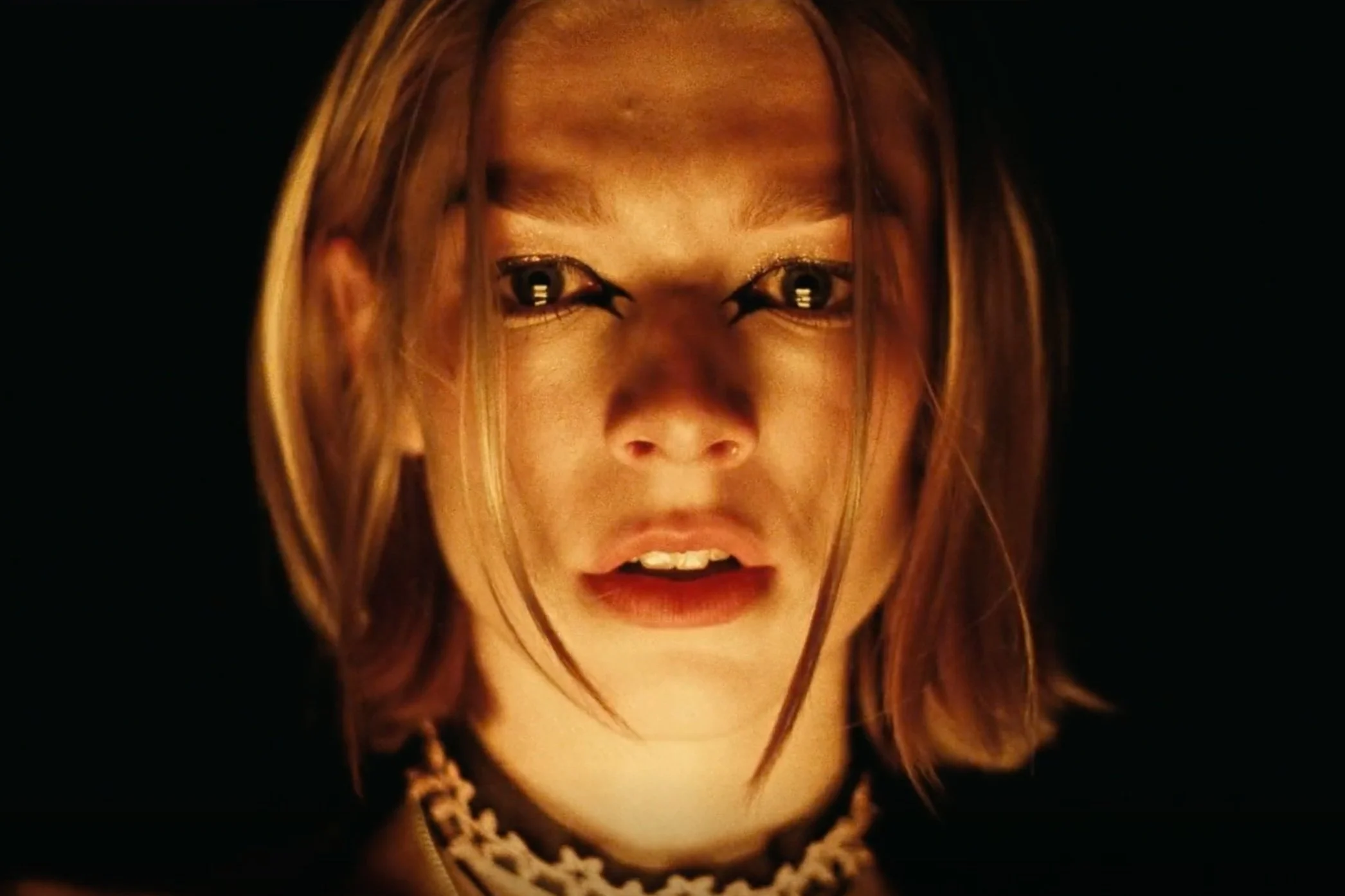 Euphoria Makyaj Trendleri