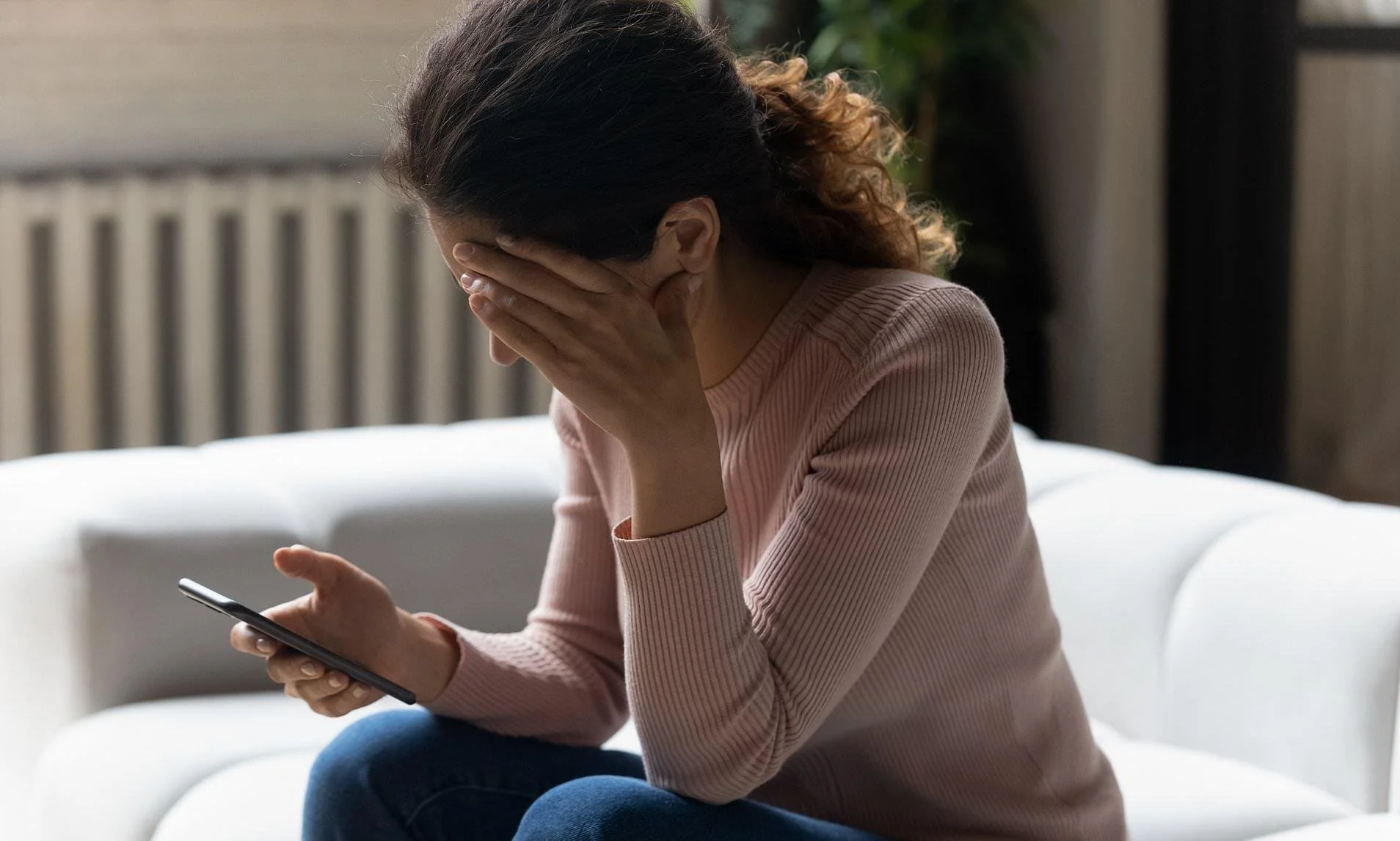 Uzman Klinik Psikoloğumuz Anlatıyor: İkincil Travma Nedir ve Nasıl Geçer?