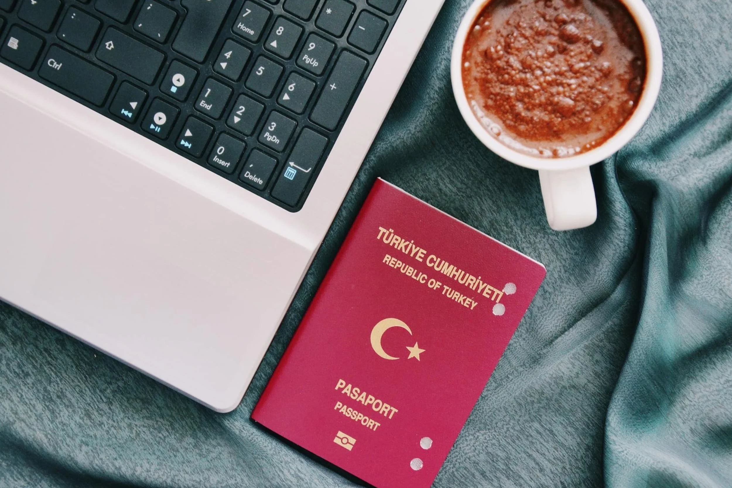 Vize Başvurusu Nasıl Yapılır? Gereken Evraklar Nelerdir? (2025 Güncel Rehber)