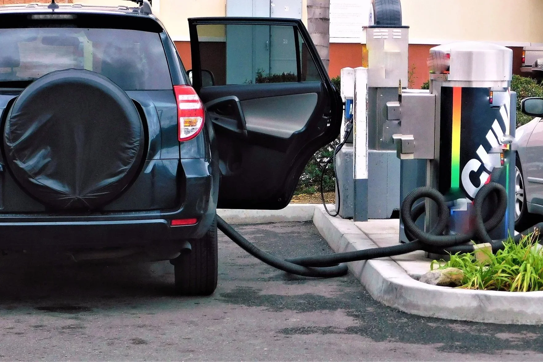 Elektrikli Araç Şarj İstasyonu Kurulumu Hakkında Bilmeniz Gerekenler 