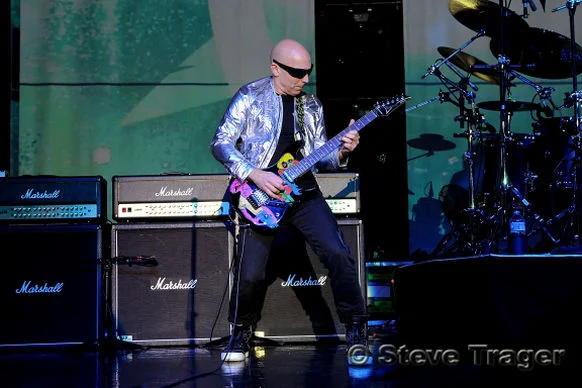 Joe Satriani Shows Keswick Theatre Fans Why He Still Is The Master of His Craft