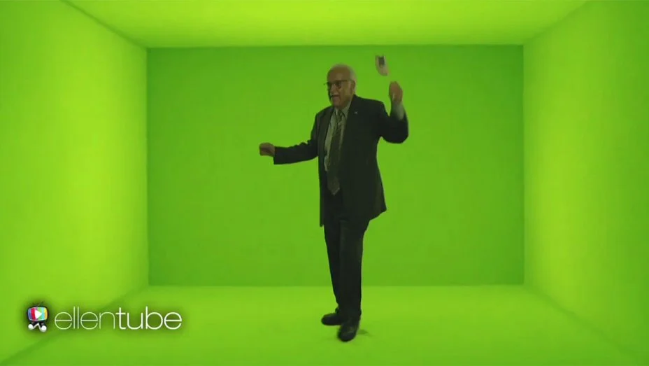 Bernie Sanders gets lit in the Hotline Bling parody on Ellen
