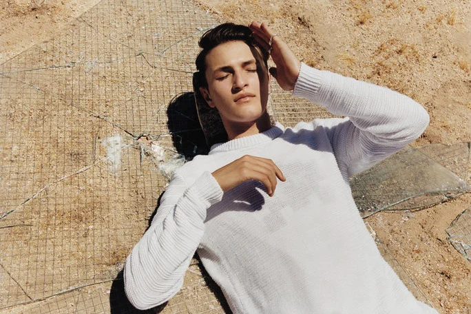 Gigi and Bella Hadid's brother Anwar scores major modeling campaign