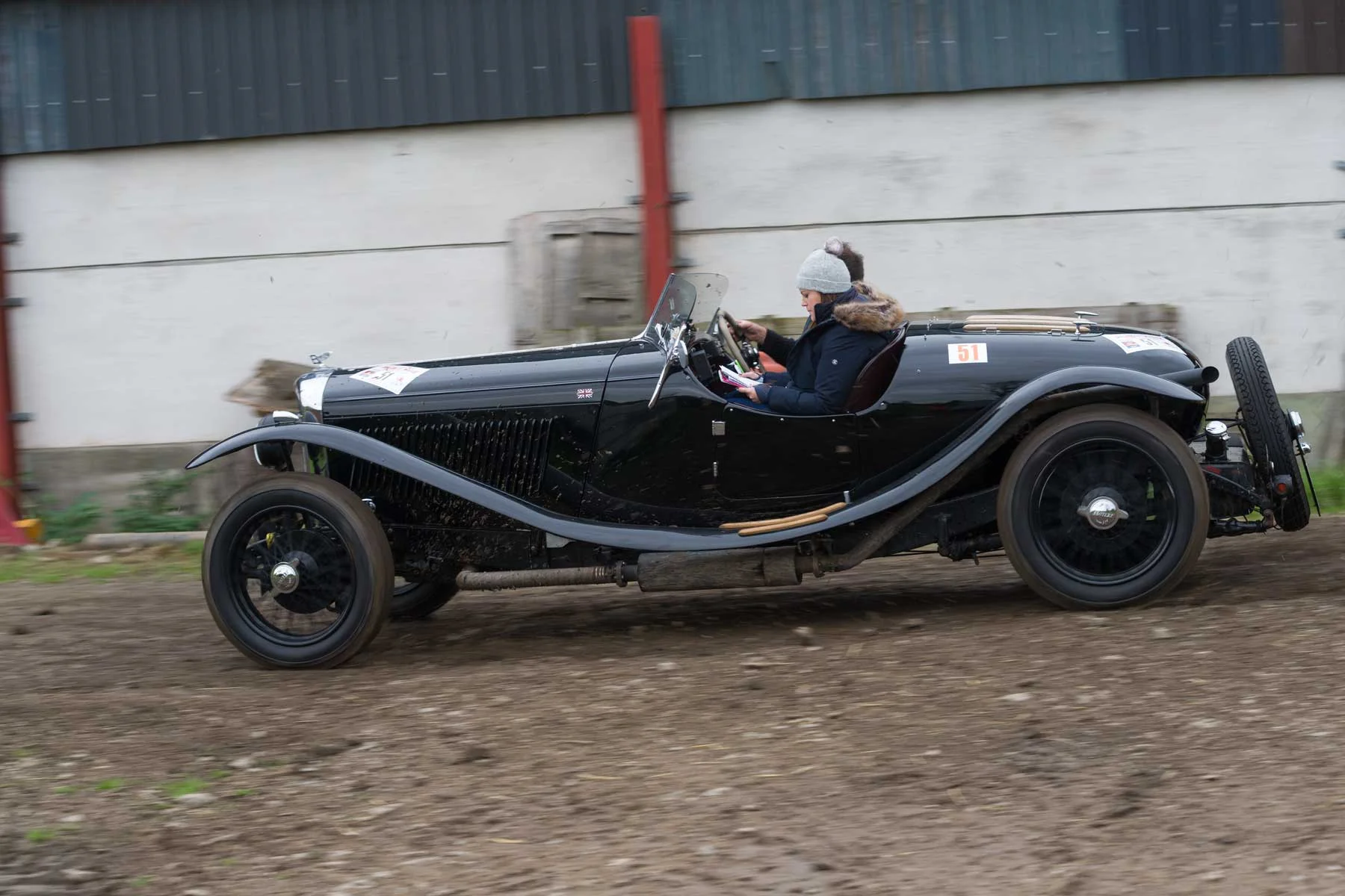 Elliott Dale/Charlotte Ryall, 1937 Bentley Derby
