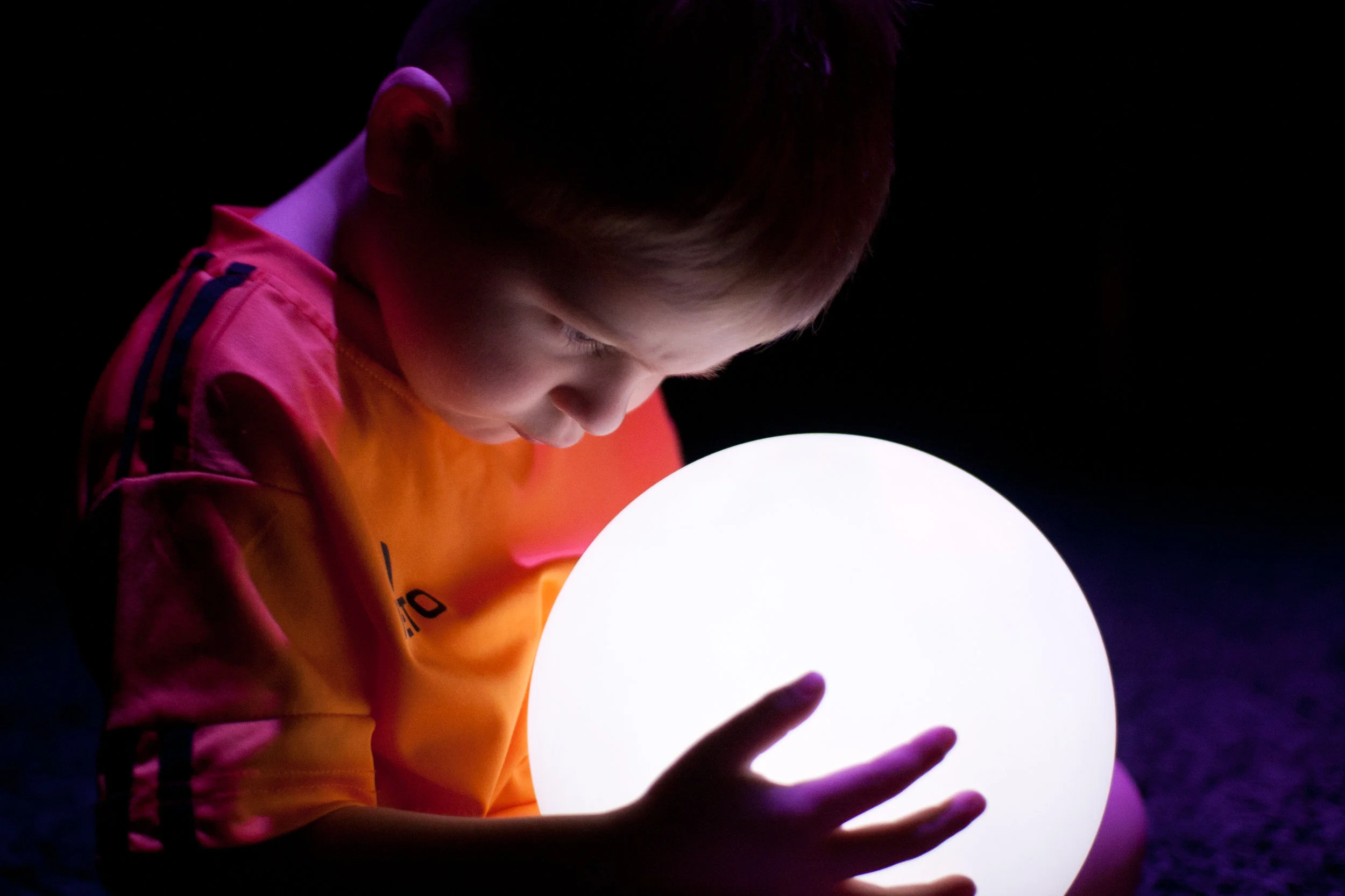 Circle by Imaginary Theatre, Photo by Luke Lickfold.jpg