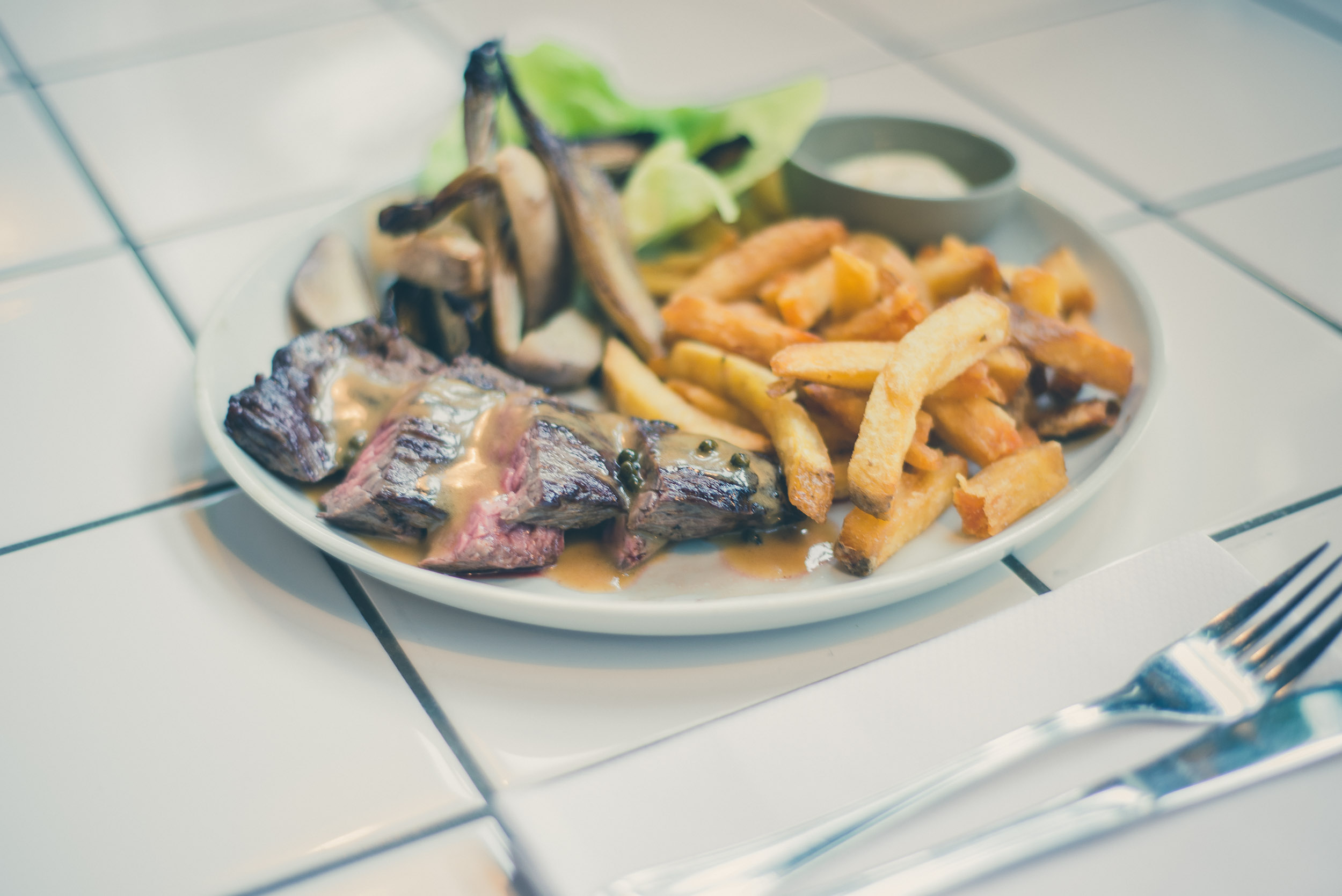 de-klub-lunch-steak-frites.jpg