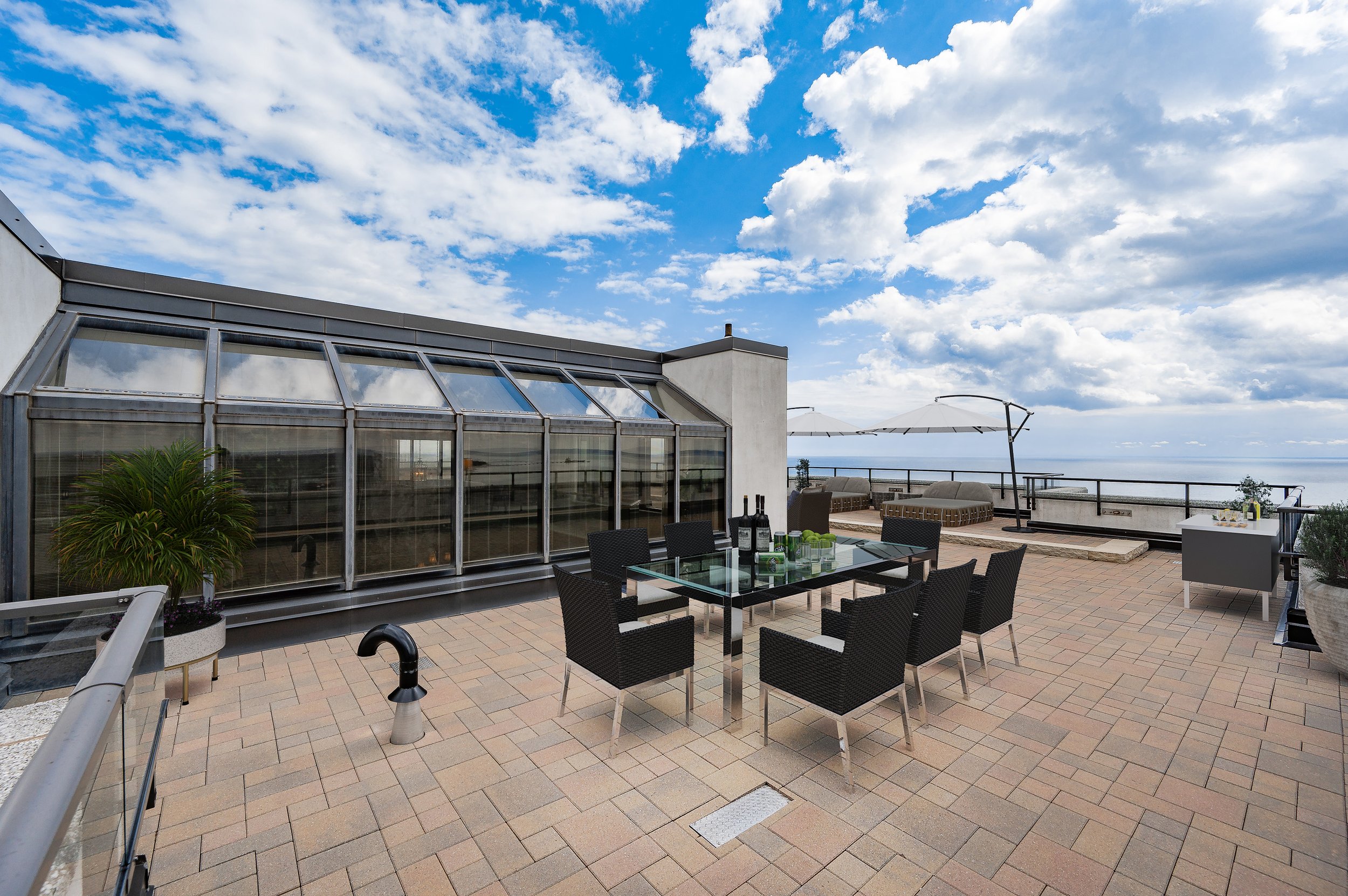 10.Rooftop terrace.jpg