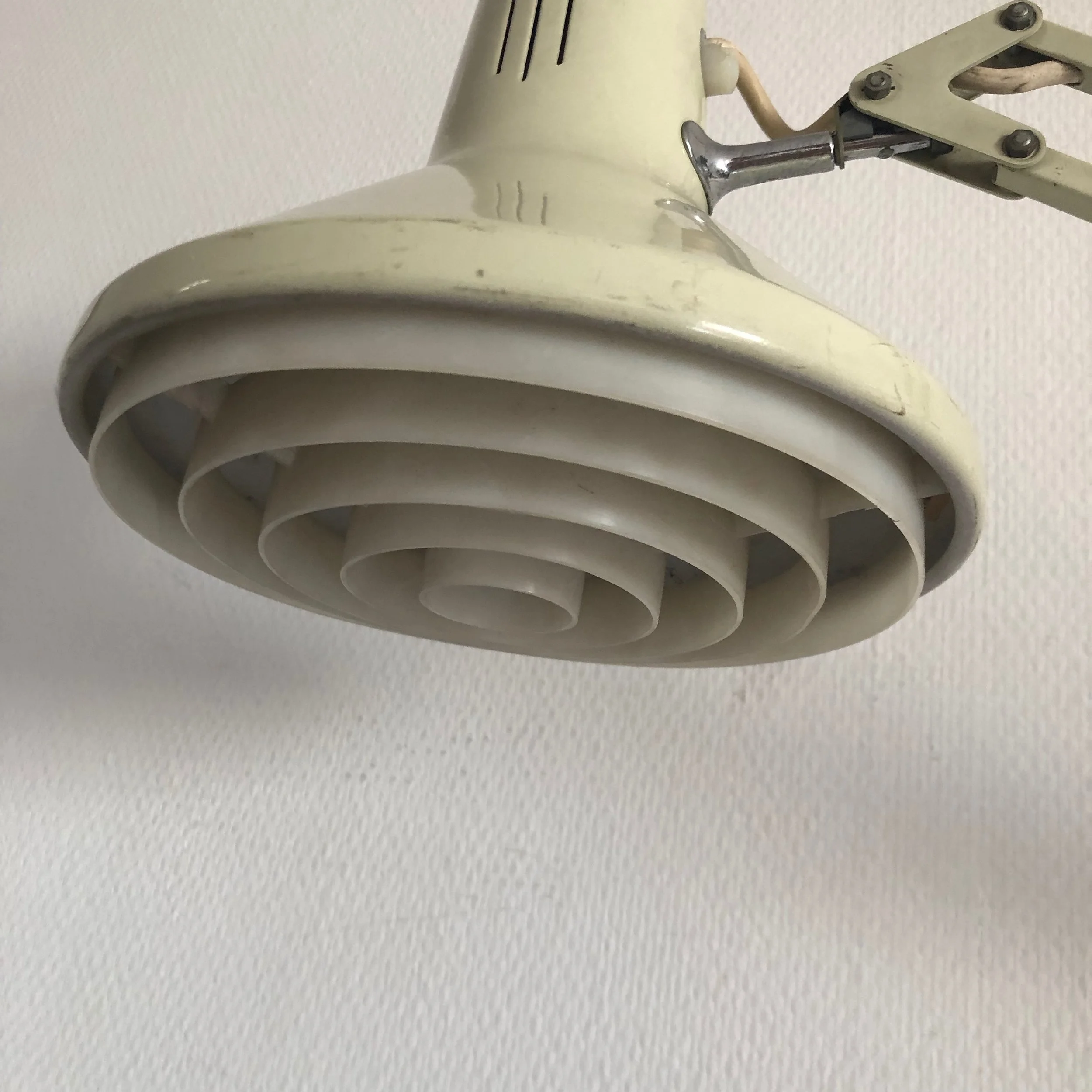 Lampe vintage lampe articulée lampe d’architecte vintage lampe Luxo lampe rétro Luxo L1 Jac Jacobsen lampe 1950 lampe 1960 lampe ancienne lampe Jacobsen lampe design lamep Pixar 4.jpeg