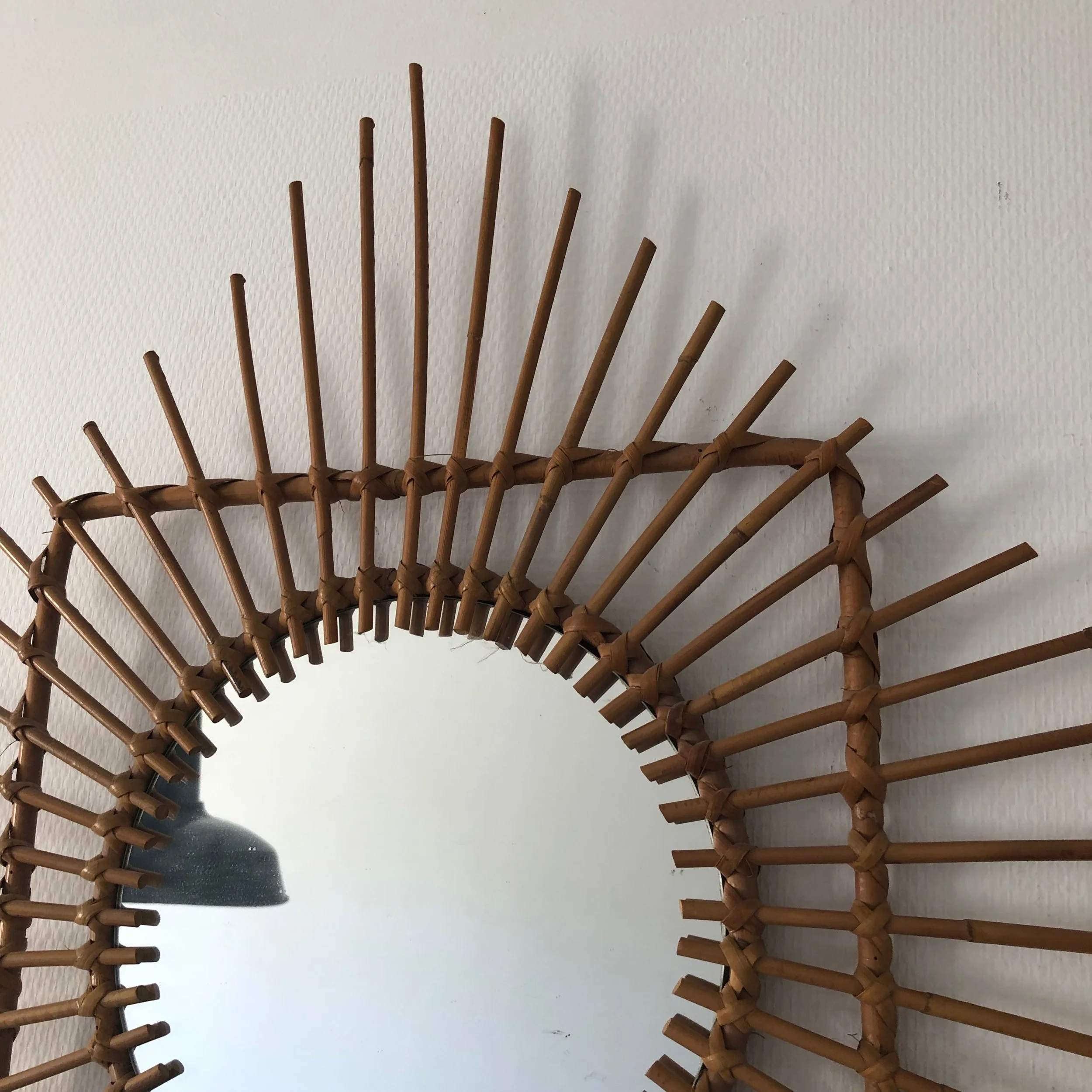 Miroir soleil miroir rotin miroir vintage miroir rétro miroir osier miroir français miroir fleur miroir 1960 miroir bambou 3.jpeg