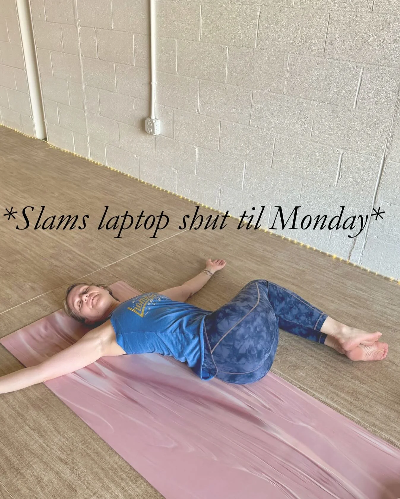 *Slams laptop shut til Monday* 
-
Happy weekend everyone 🤩 We hope you join us for class this weekend! Saturday 7am/9:00am/11:00am, Sunday 7:30am/9:00am/10:30am/4:30pm/6:00pm. See you soon 💚