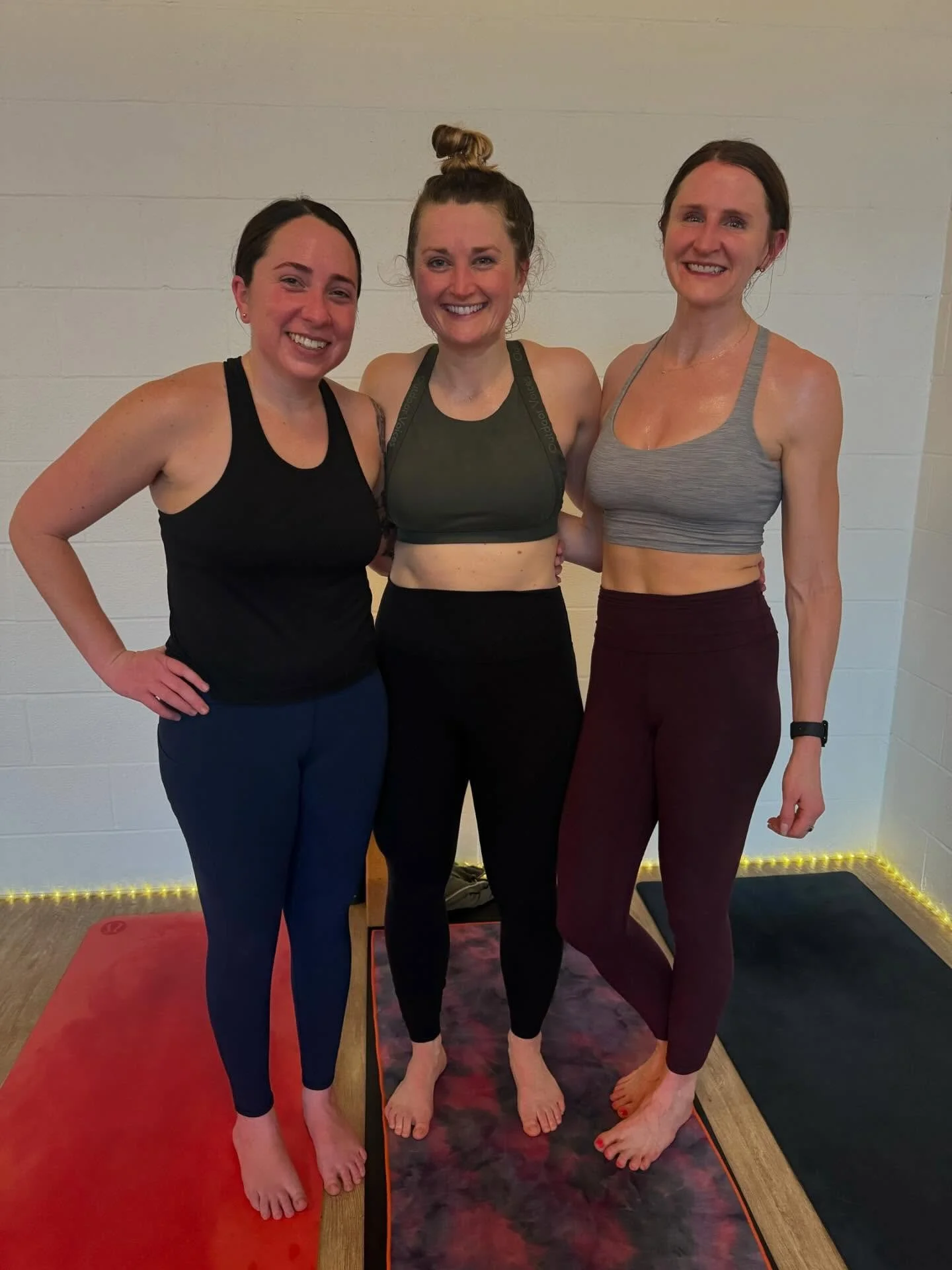 We love it when friends practice together at the studio 🙌 Did you know that our monthly unlimited + annual memberships come with guest passes? Guest passes are a great way to meet your bestie on the mat 💗 Sign them up online/on our app or dm us wit