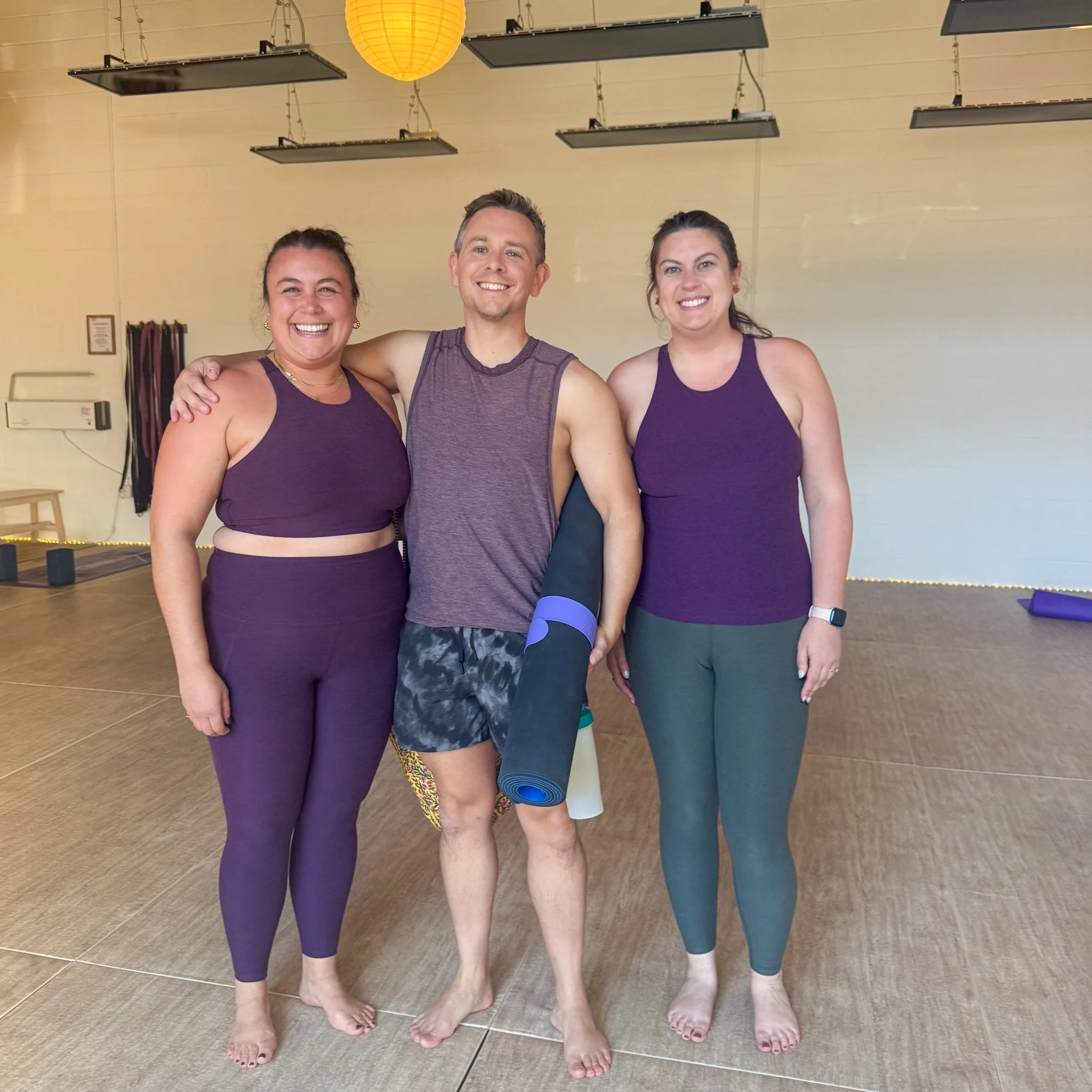 A perfect fall day leaves 🍂 🍁 🍂 and these friends showed up in all the fall colors, with big smiles and ready to practice. 🍂💜🍂💚🍂💜🍂