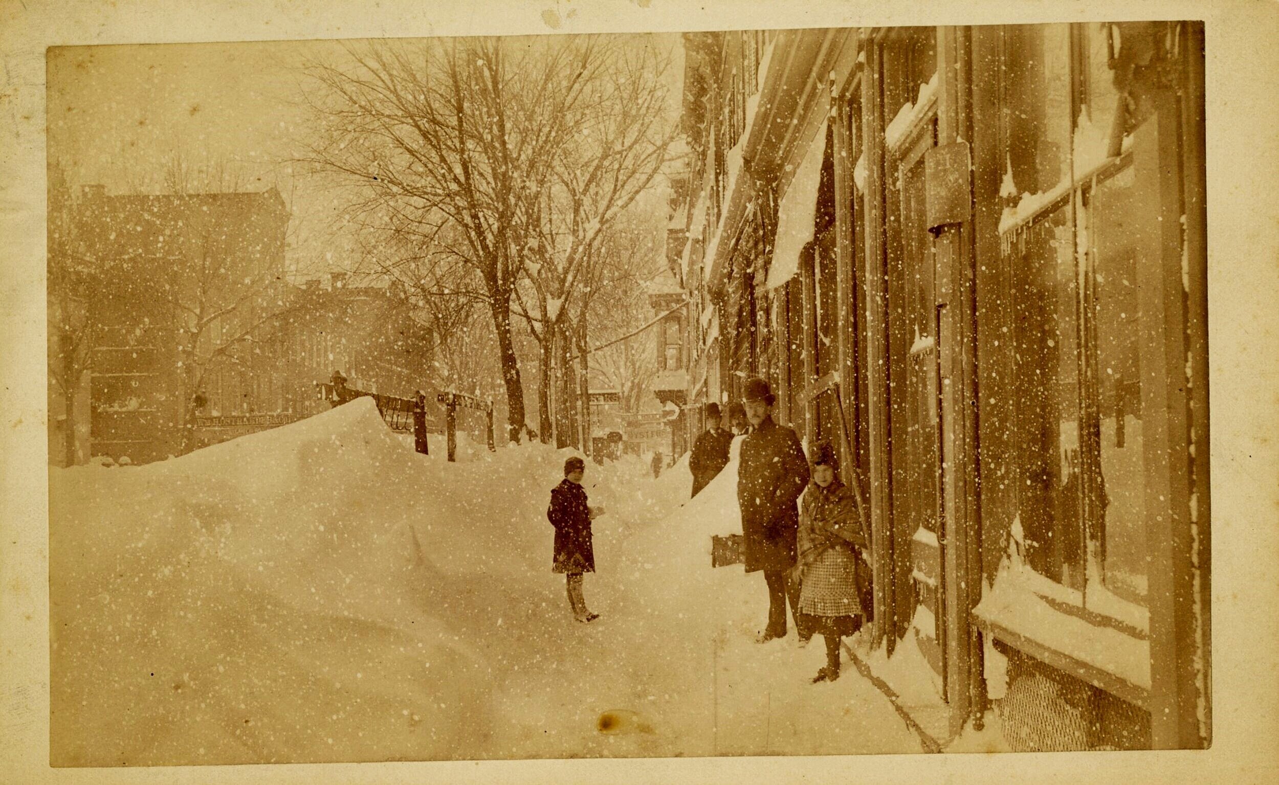 HCM Outdoor Holiday Market 