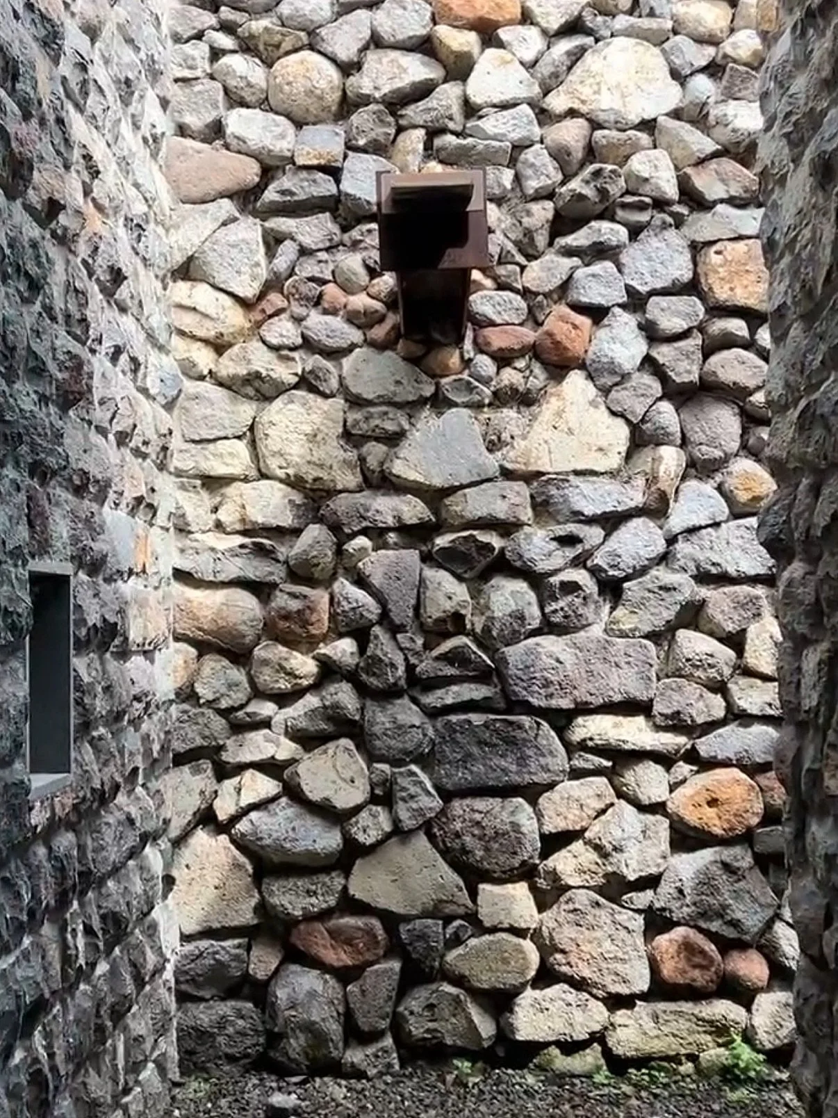 What inspires me when designing? 

✈️ Traveling: I love the stone work I saw in St. Kitts that was inspired by all the sugar mills that filled the island. 
✨Patterns: A unique pattern can transform an entire design. 
💡Function: As a busy working mom