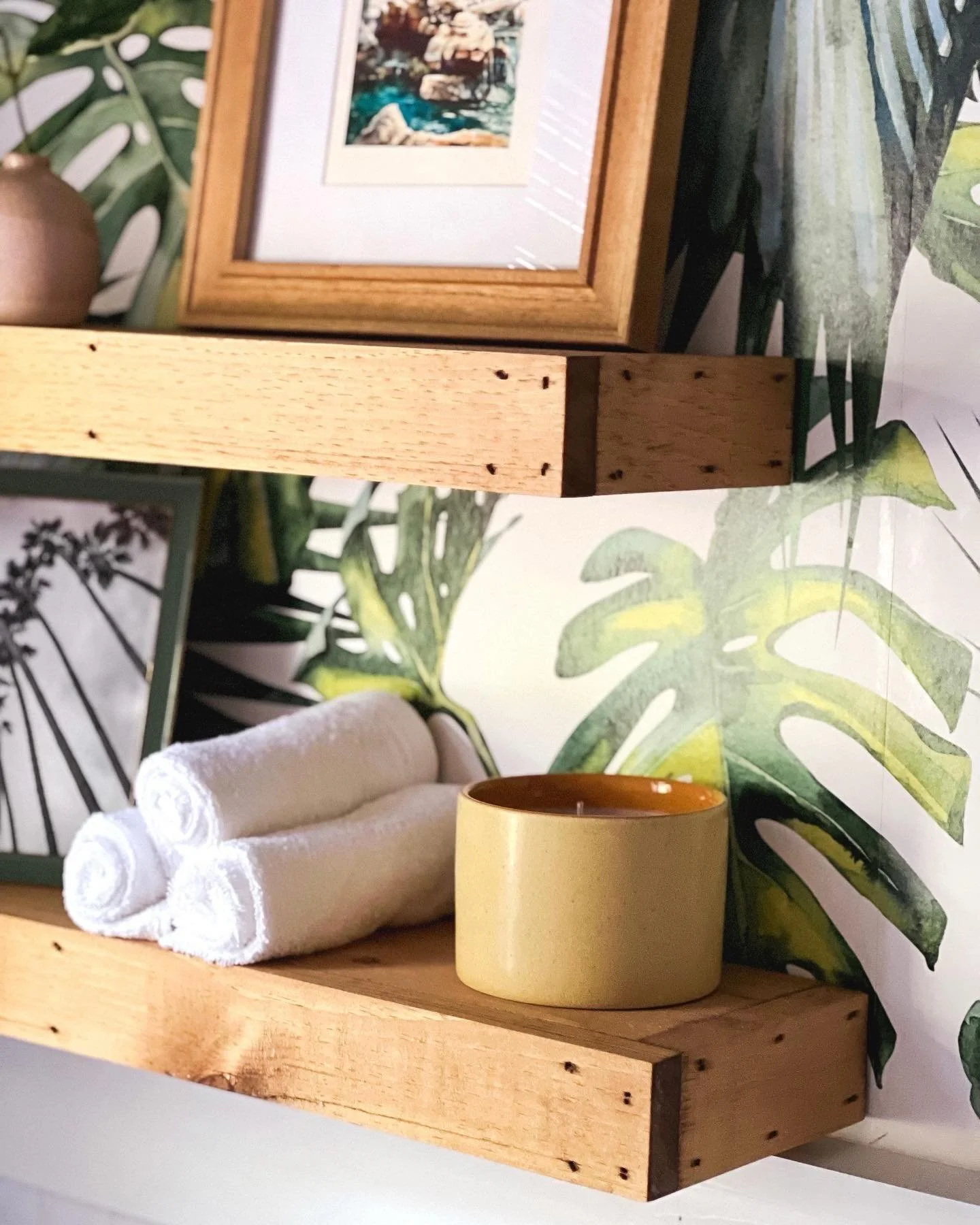 A wall that tells a story 🌍✨ celebrating layers of culture, color, and creativity this World Art Day. Every piece, a moment worth framing.

#WorldArtDay #GalleryWall #CollectedHome #DesignDetails #AtlantaDesigner