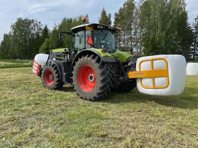 Claas ja pihdit x 2.jpeg