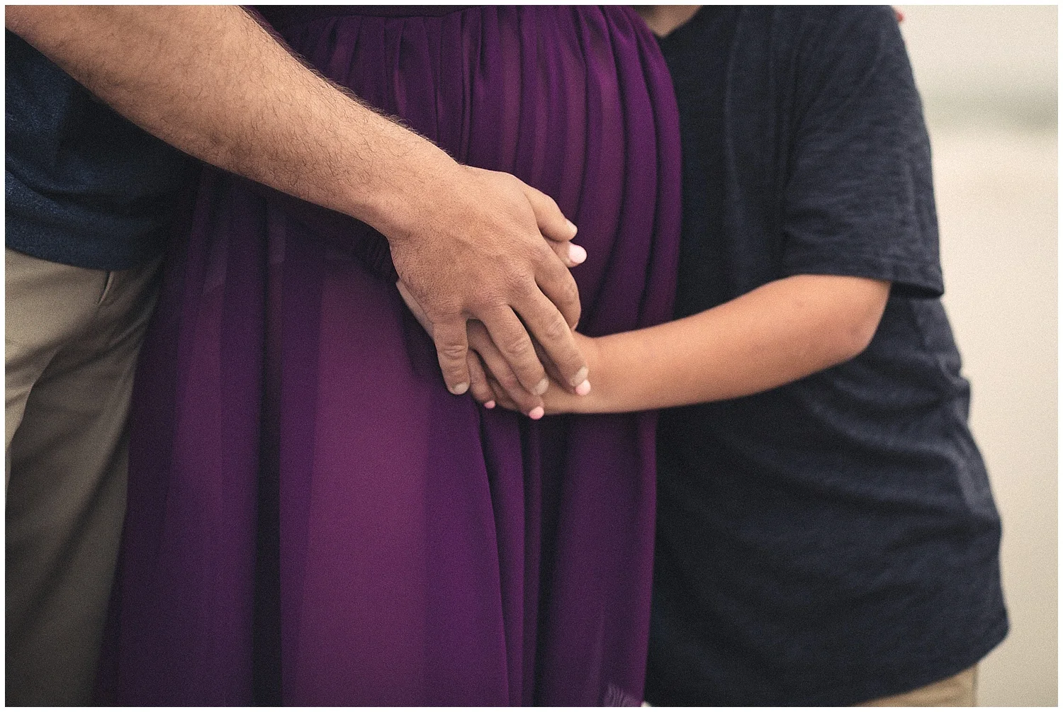camp pendleton maternity photograher maternity on the beach photography session mother to be photo shoot family on the beach maternity photo session