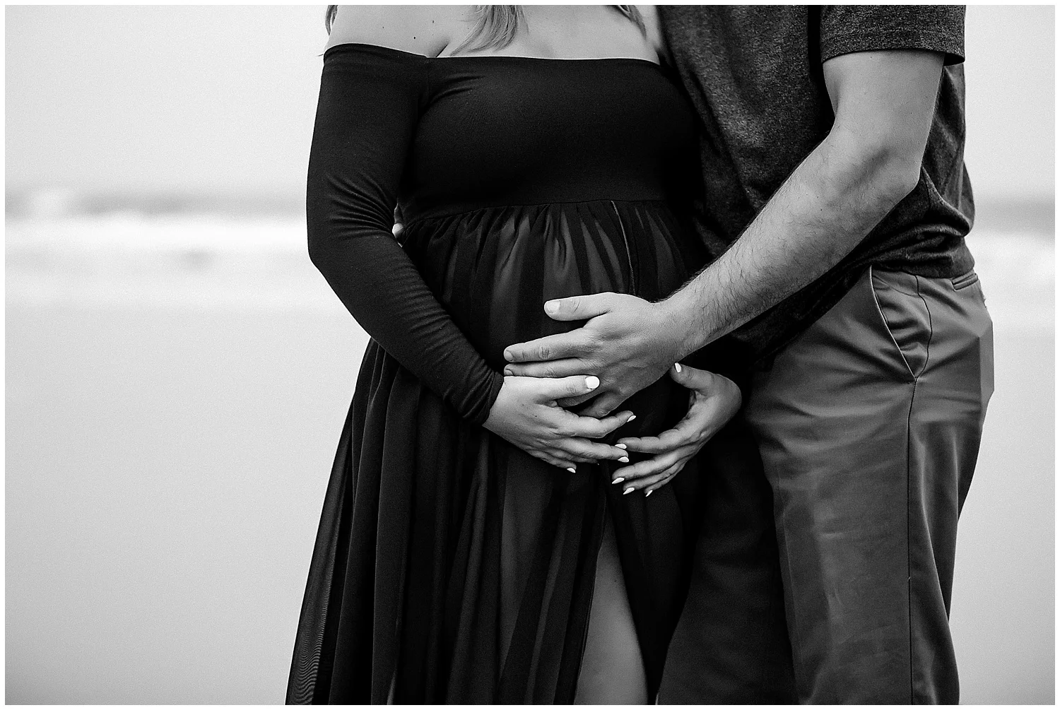 camp pendleton maternity photograher maternity on the beach photography session mother to be photo shoot family on the beach maternity photo session