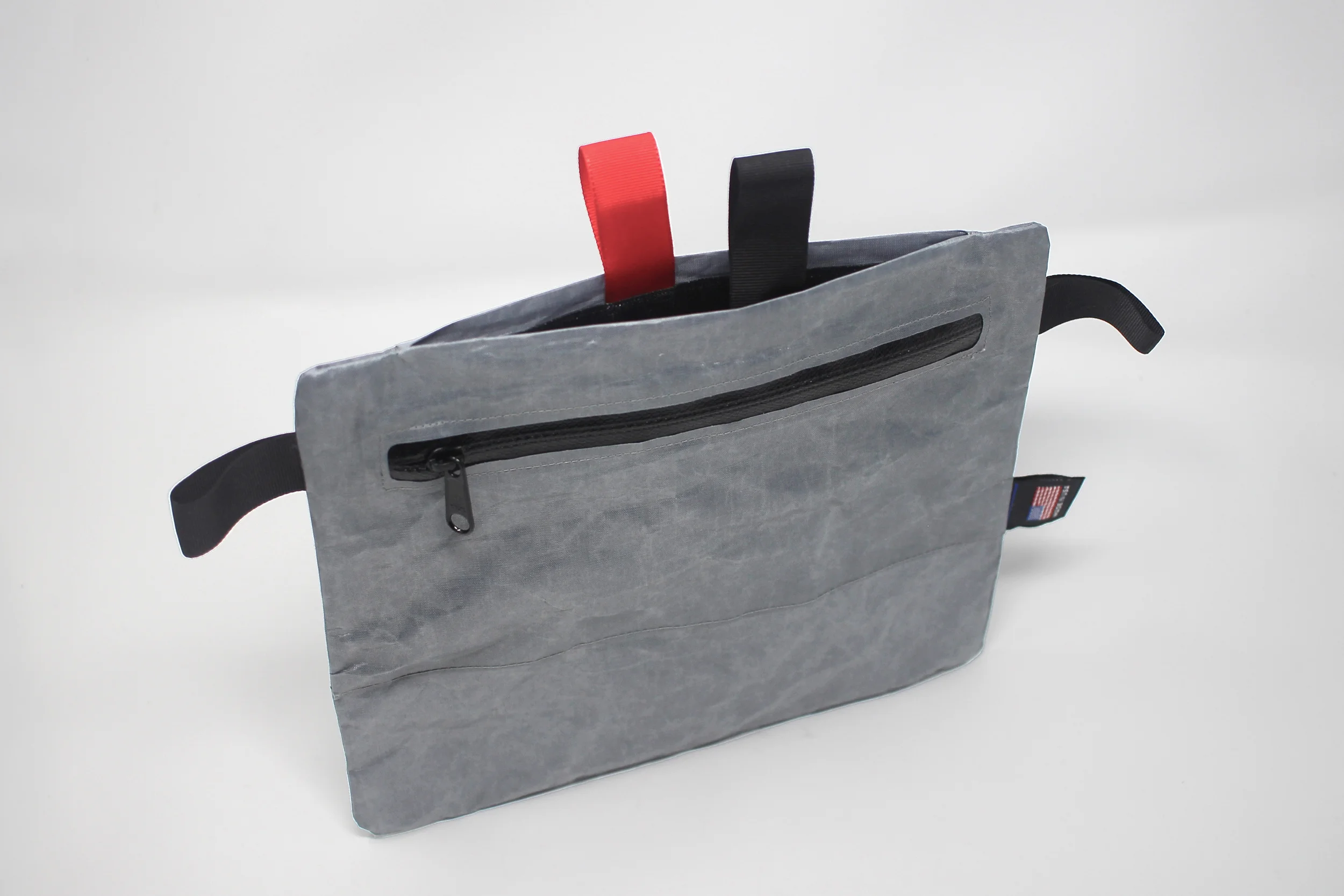 Hawbuck H07 Dyneema Composite Fiber Tripocket Grey and Red 002.jpg