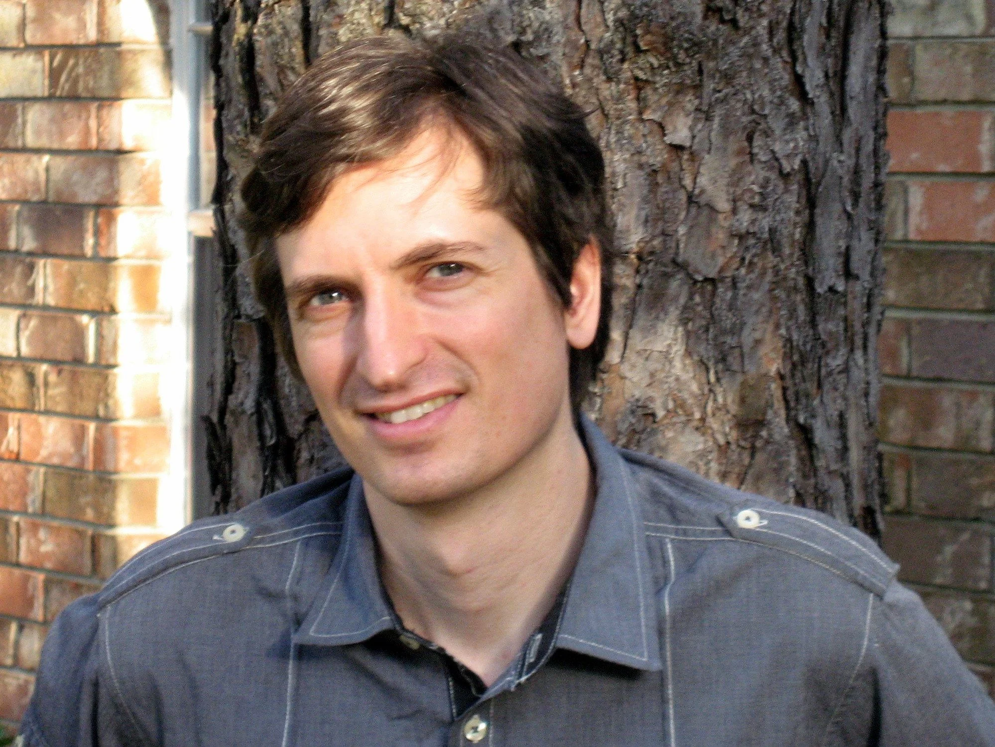 TDWelch Author Photo 1 dpi 300 crop color.jpg
