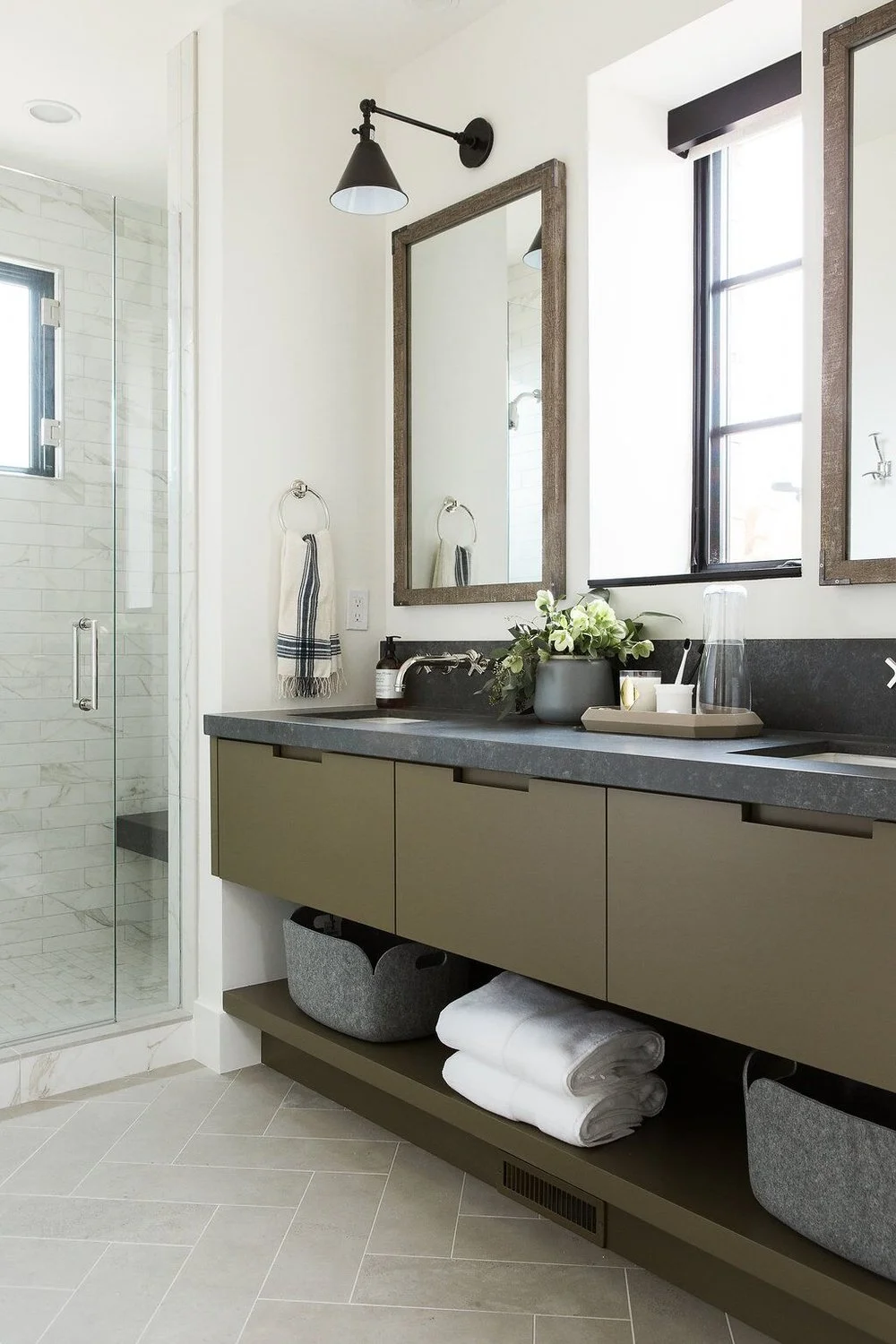 Tate Olive by Benjamin Moore in the Promontory Project