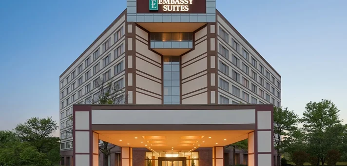 ES_exterior01_2_712x342_FitToBoxSmallDimension_Center (1).jpg