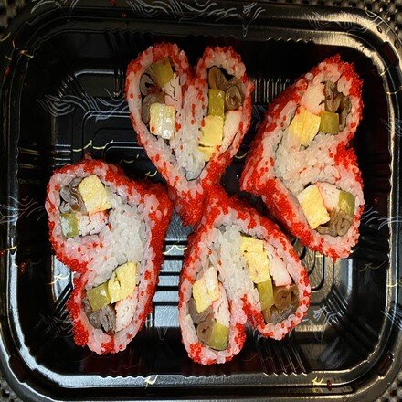 heart sushi.jpg