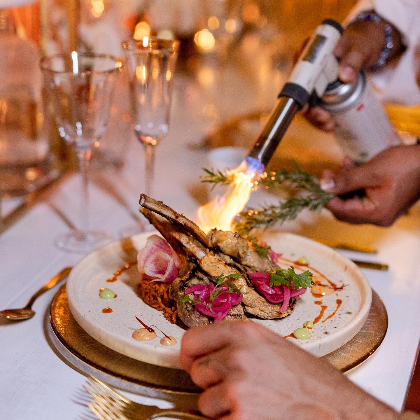 great F O O D is the foundation of genuine happiness, and nothing says forever after like our table side lamb-chops
&hellip;&hellip;
thank you to our creative partners at this Cabo destination wedding:
Venue: @fsloscabos
Planner: @palmsweddingsandeve