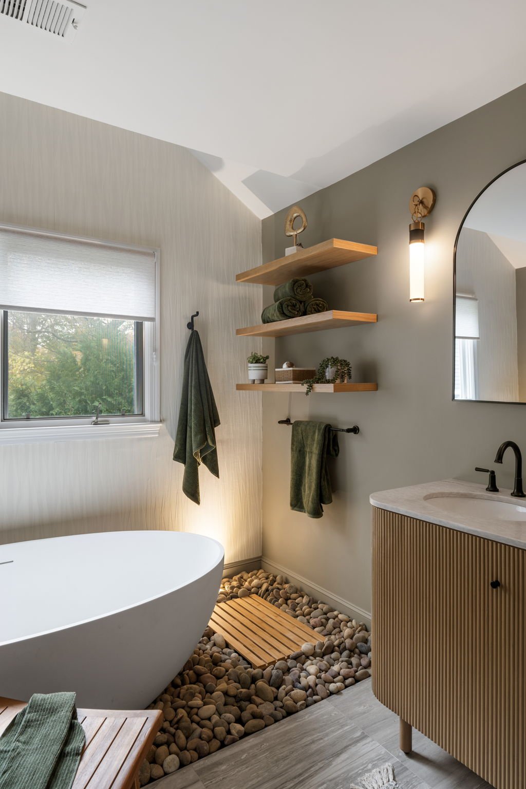 Clark44-web-or-mls-SHA08753.jpg
