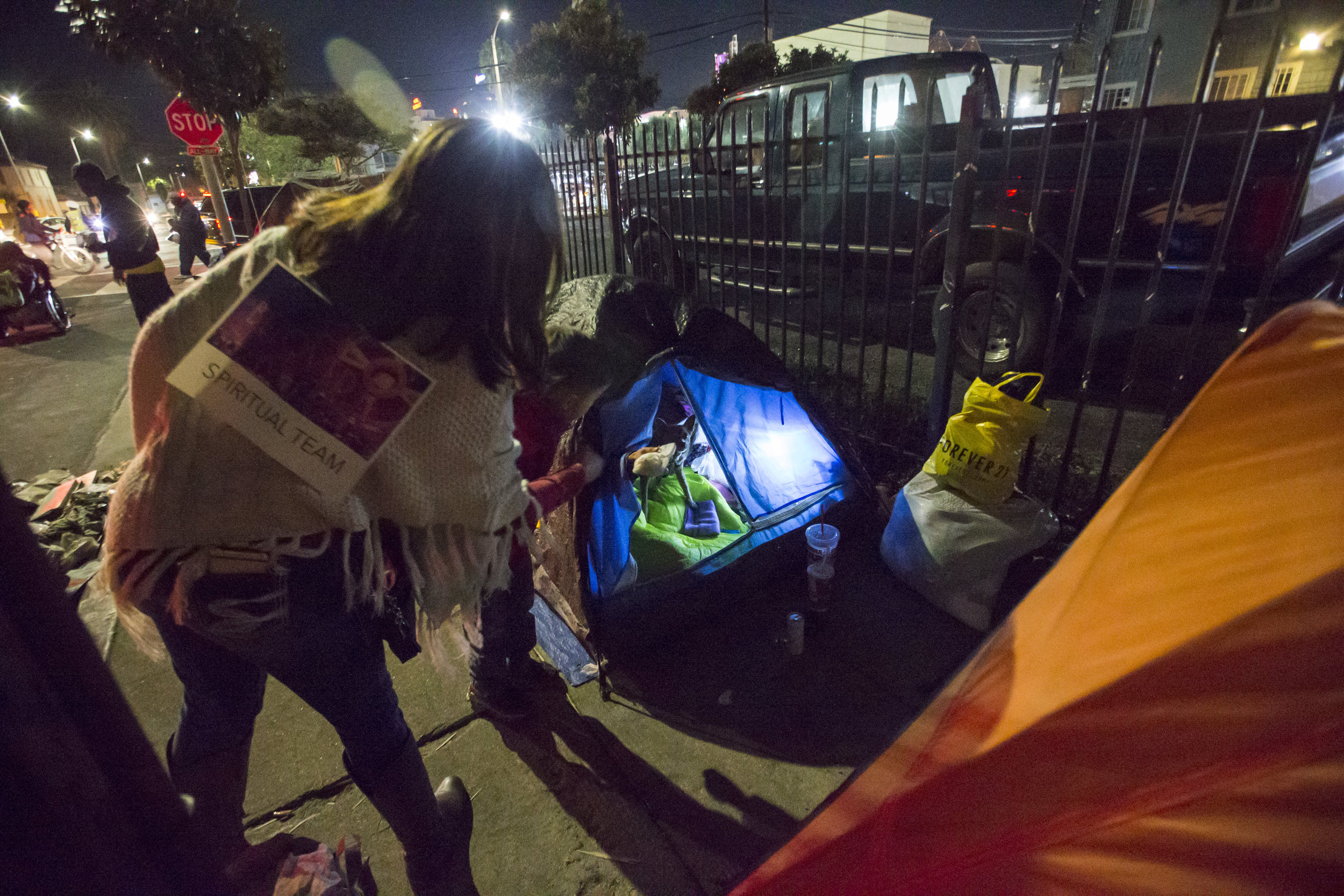 2016.12.03_hollywood_procession48.jpg
