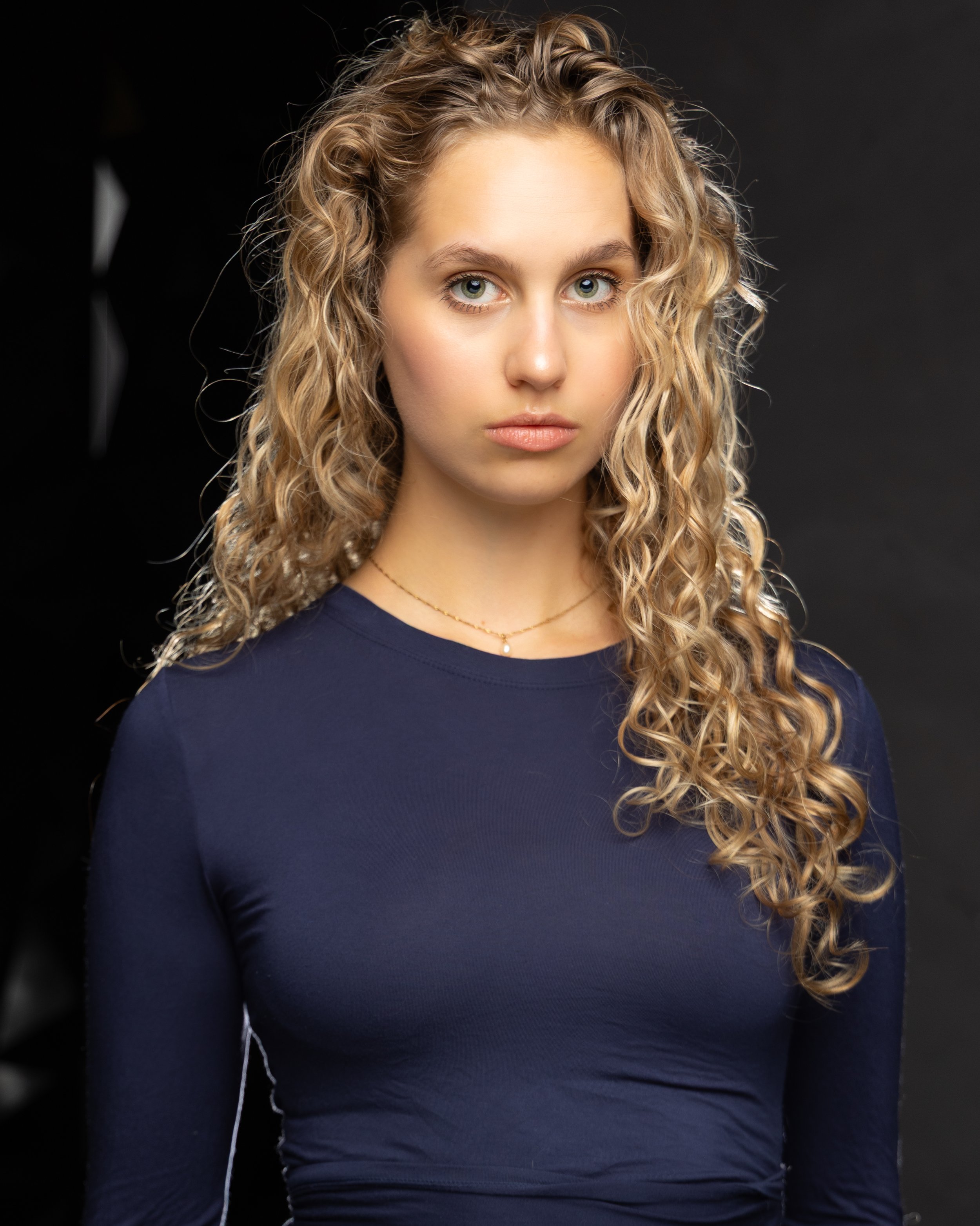 Emma Bicker Caarten - Chapman - Theatre