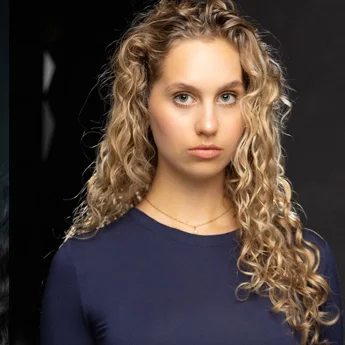 Emma Bicker Caarten - Chapman - Theatre