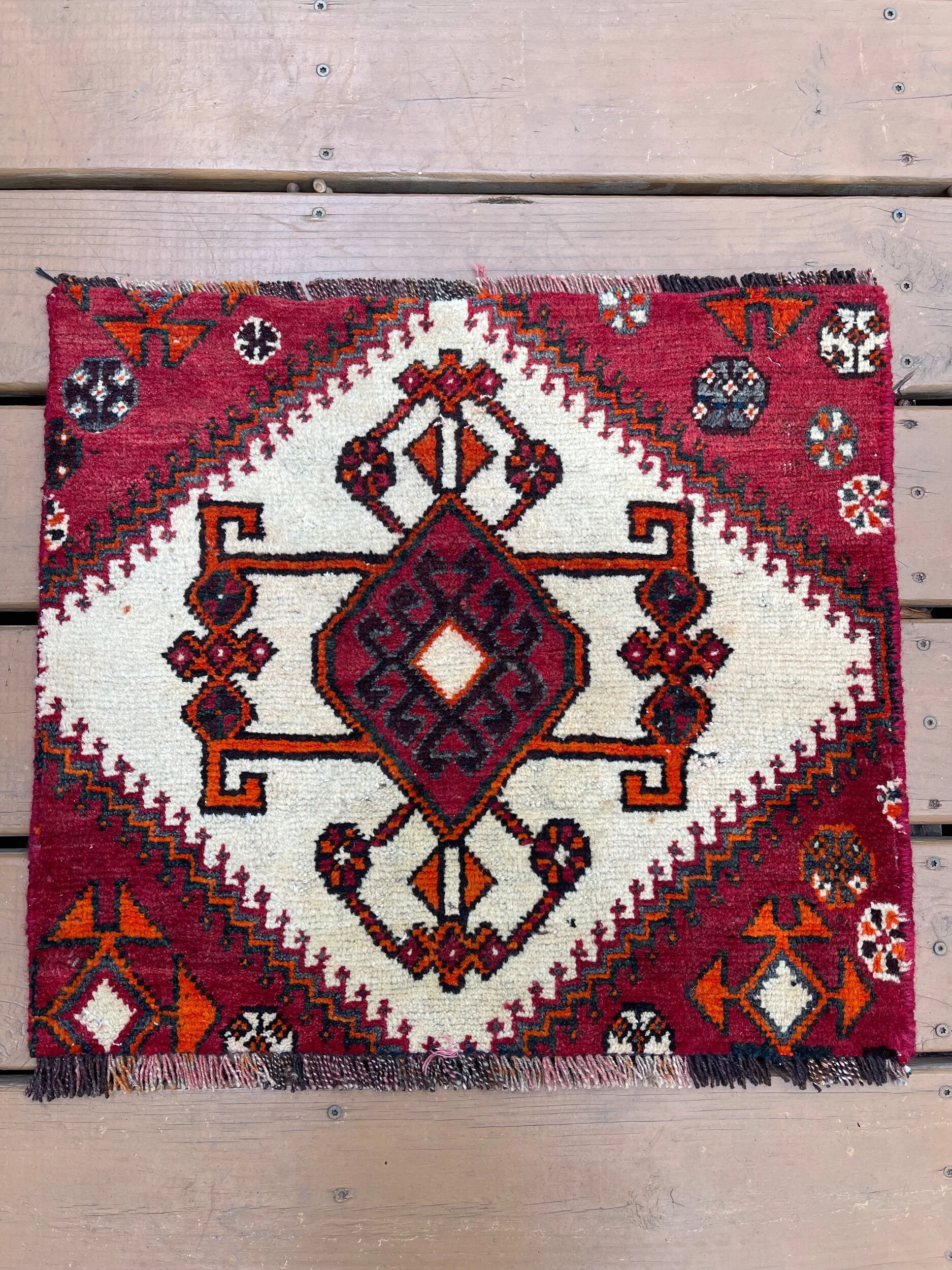 7750E98A-822F-44DB-B1FB-67913F5E2DB2