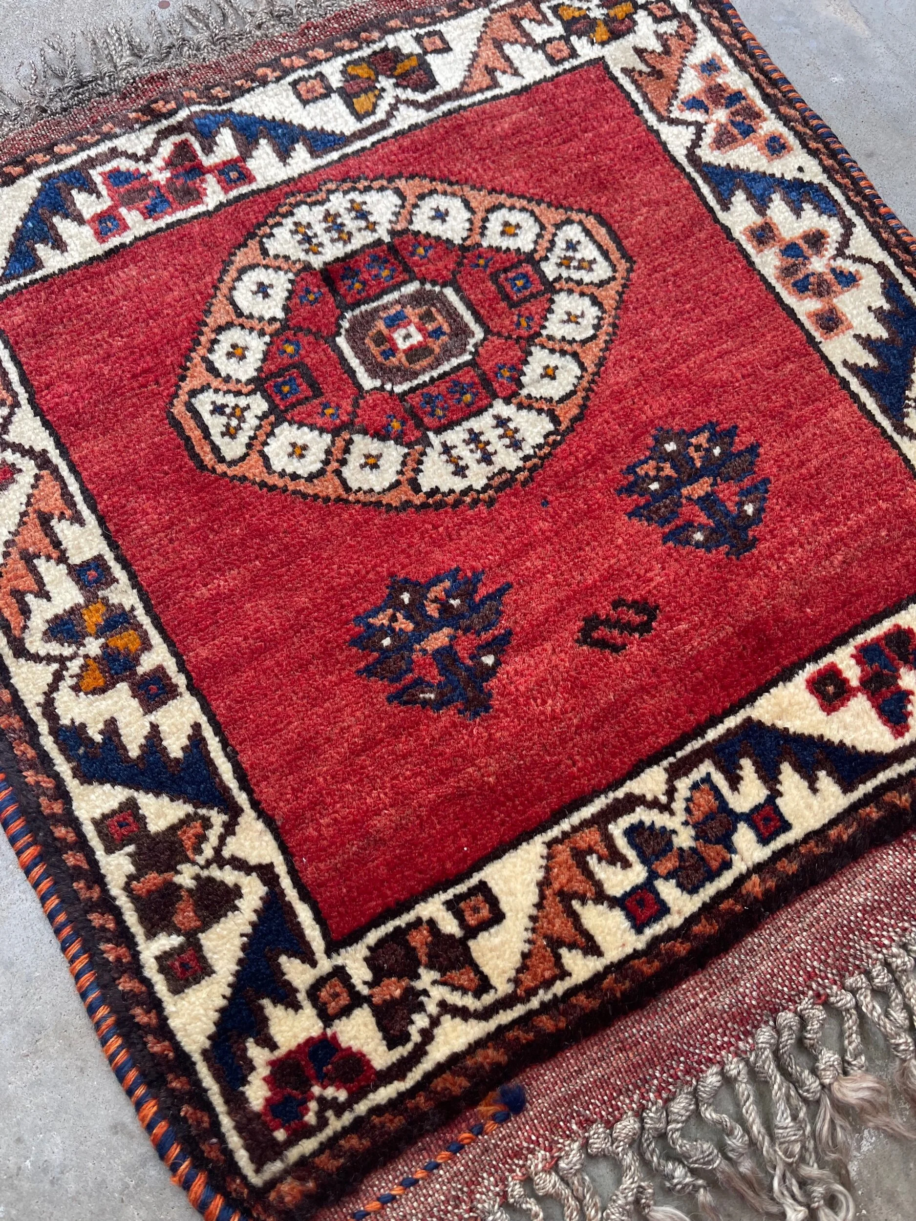 53263E00-2A77-4AD1-A606-202F6D496F7E