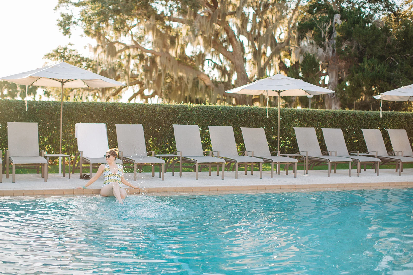 Happy Hour at the Jekyll Island Club Pool with Em’s on the Road