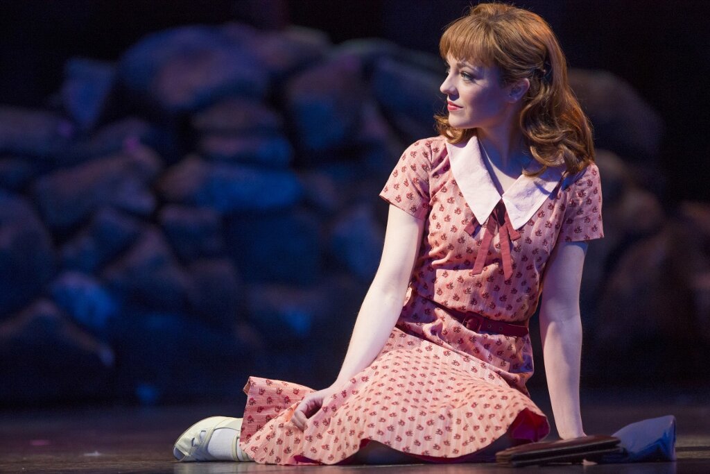 04_Laura_Osnes_CAROUSEL_LYR150407_0074_cTodd_Rosenberg-1024x683.jpg