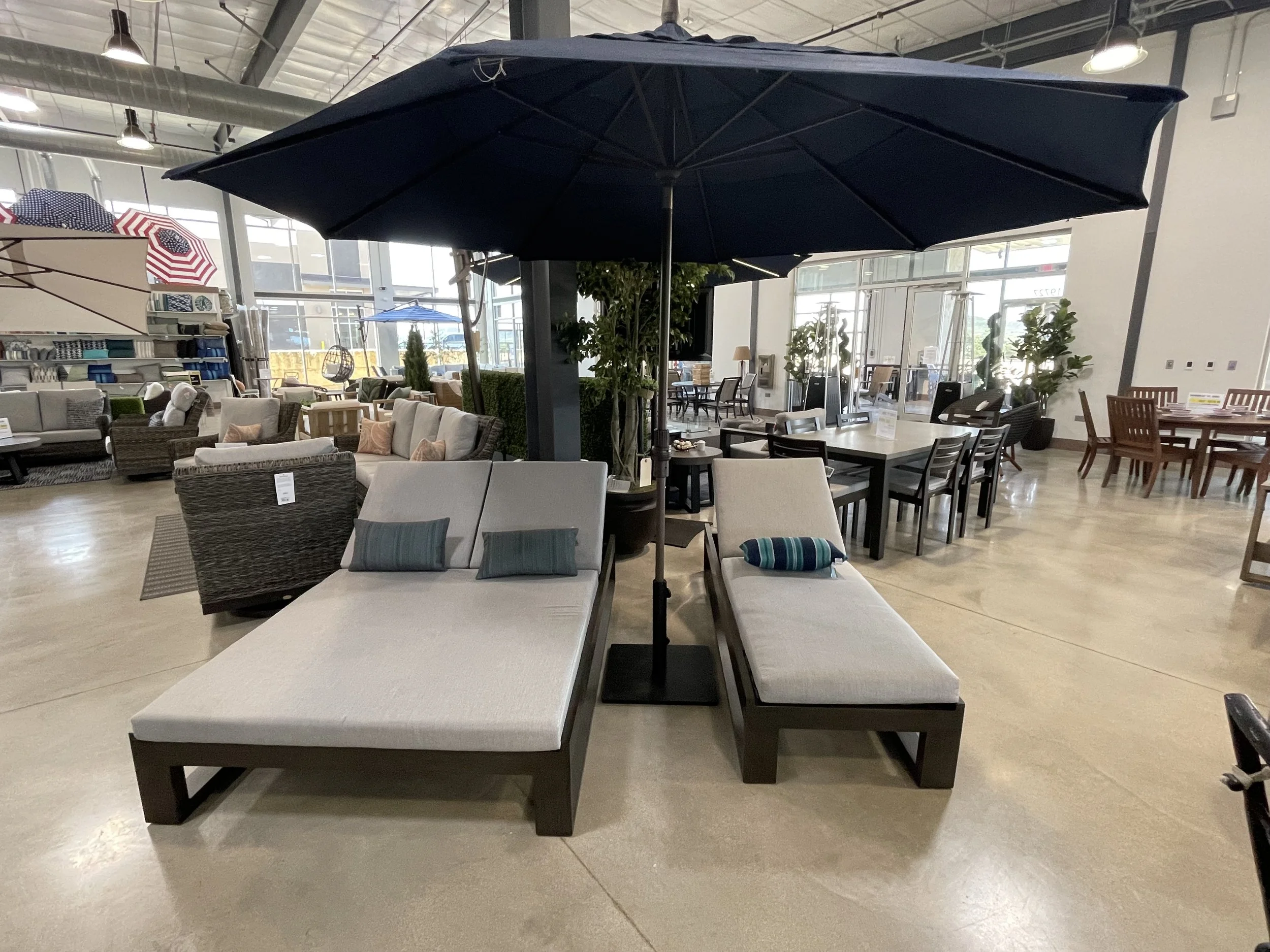 POOLSIDE & LOUNGING — Patio Furniture San Antonio Patio Furniture