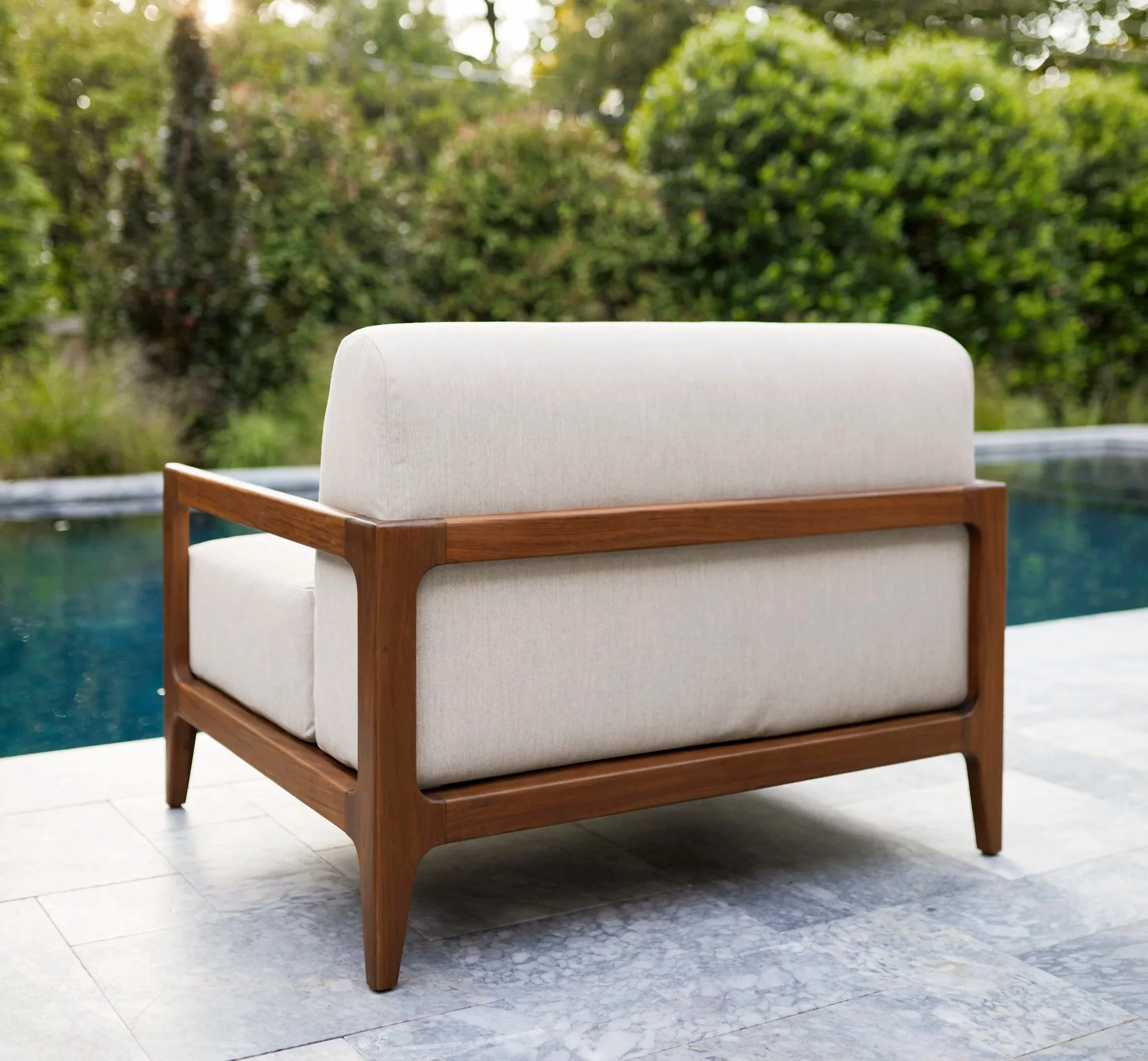 MIX CLUB CHAIR BY JENSEN OUTDOOR