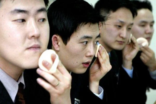 In der Disco gilt: Wer schnackseln will, muss vorher pudern (Foto: Yonhap via UPI.com)