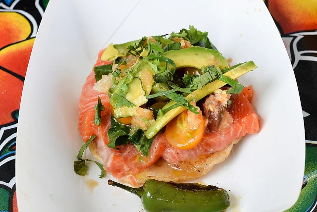 Sehr gesund: Salmon Crudo Tostada