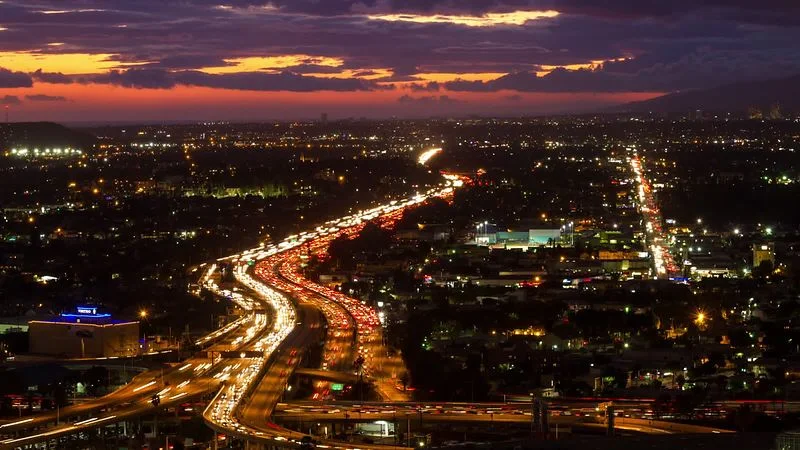 030813-los-angeles-freeway-above-sunset-night-timelapse-proreshq-HD-2_xlarge.jpg