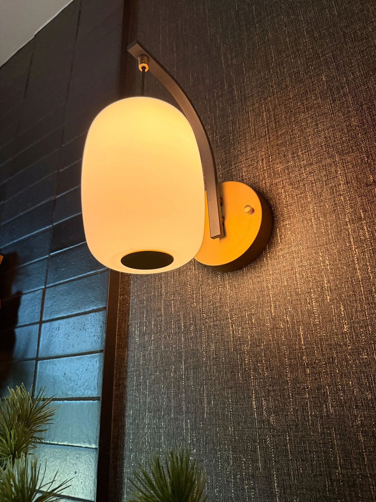 MCM_JapaneseSconce02.jpg
