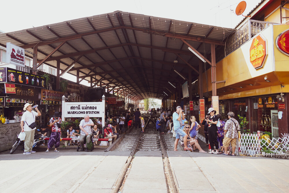 Meaklong Station