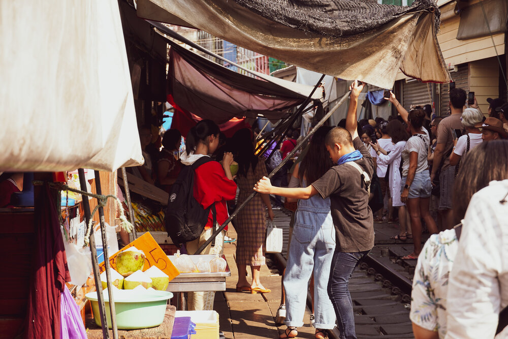 Meaklong Railway Vendors